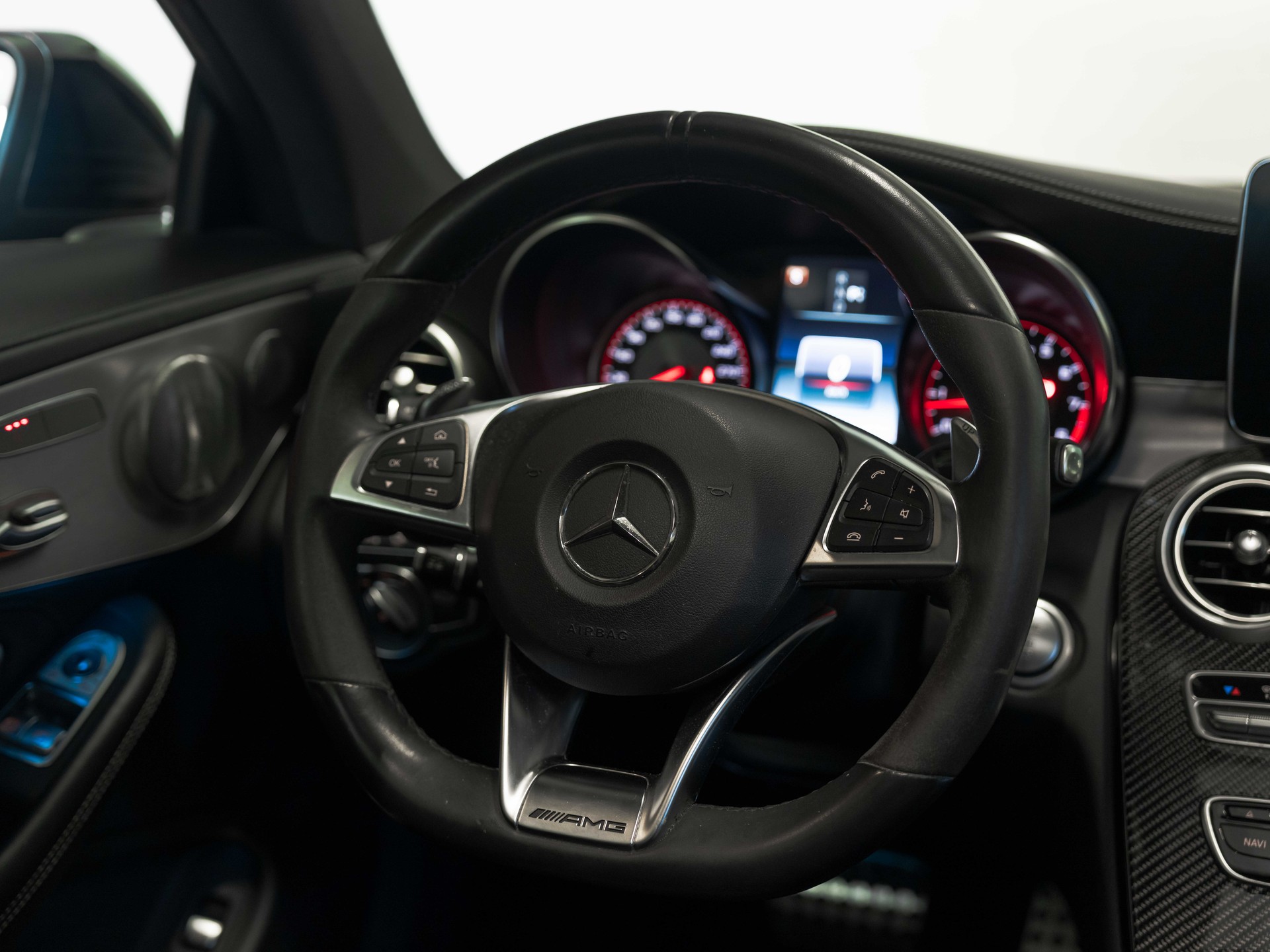 MERCEDES-BENZ C 63 S AMG Speedshift-image-23