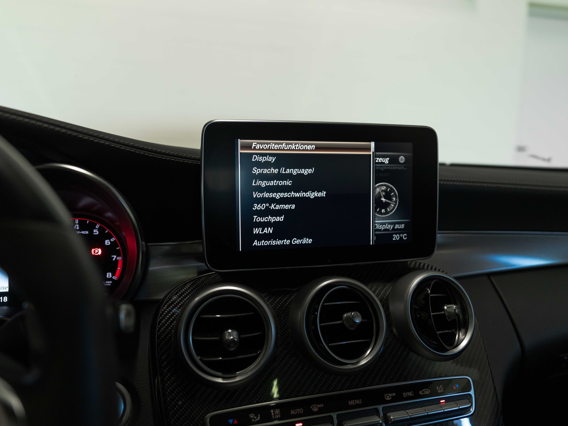 MERCEDES-BENZ C 63 S AMG Speedshift-image-40