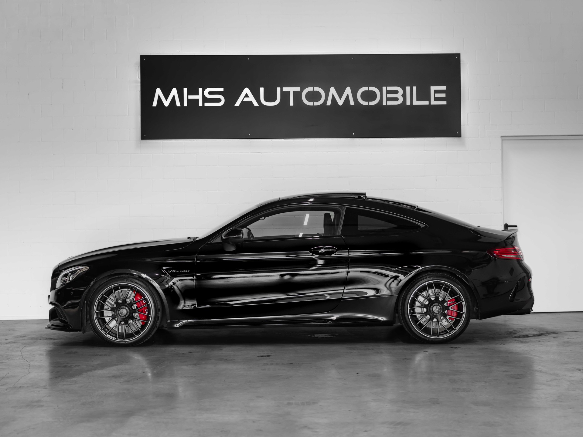 MERCEDES-BENZ C 63 S AMG Speedshift-showroom-element-1