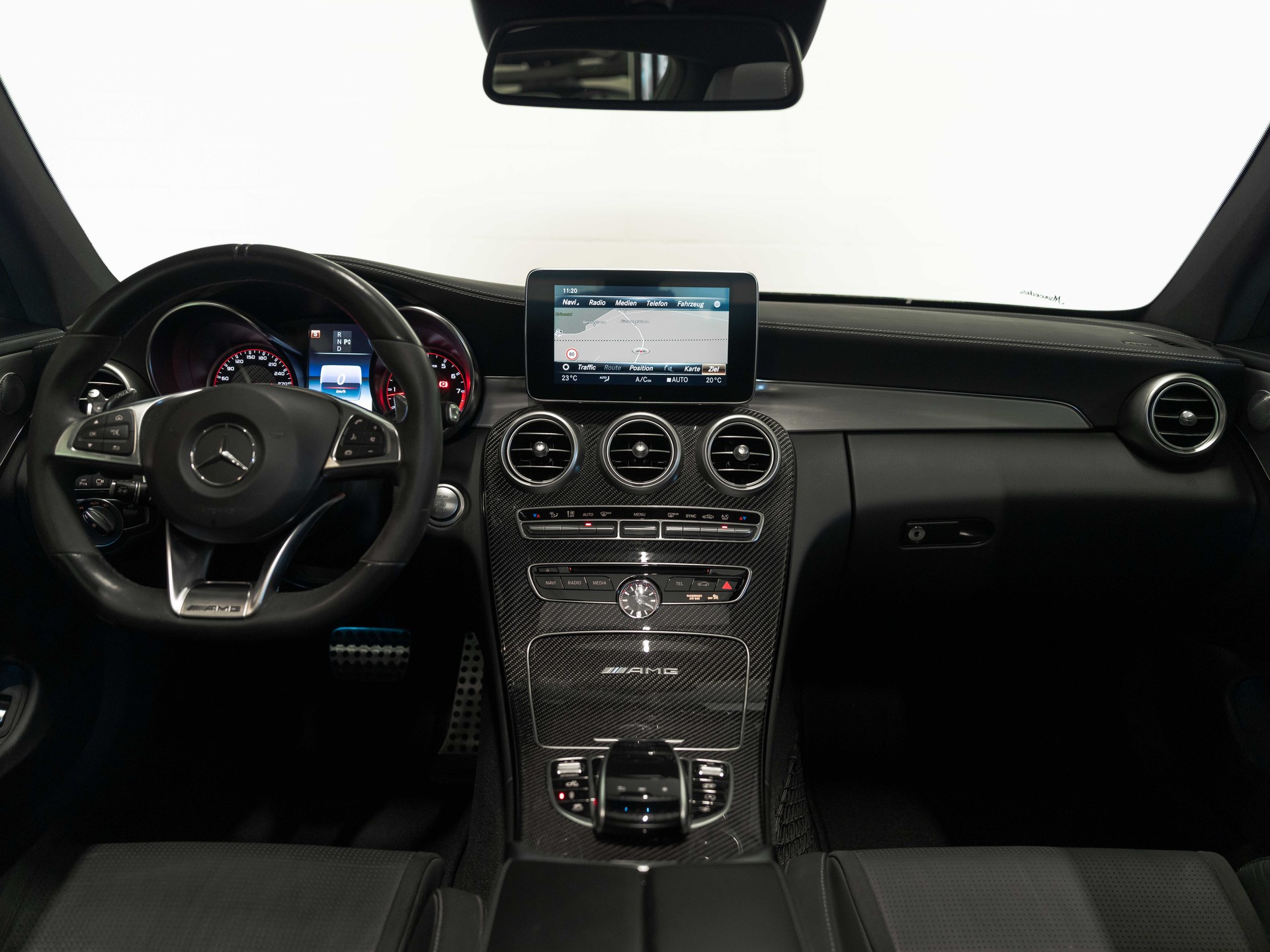 MERCEDES-BENZ C 63 S AMG Speedshift-image-11
