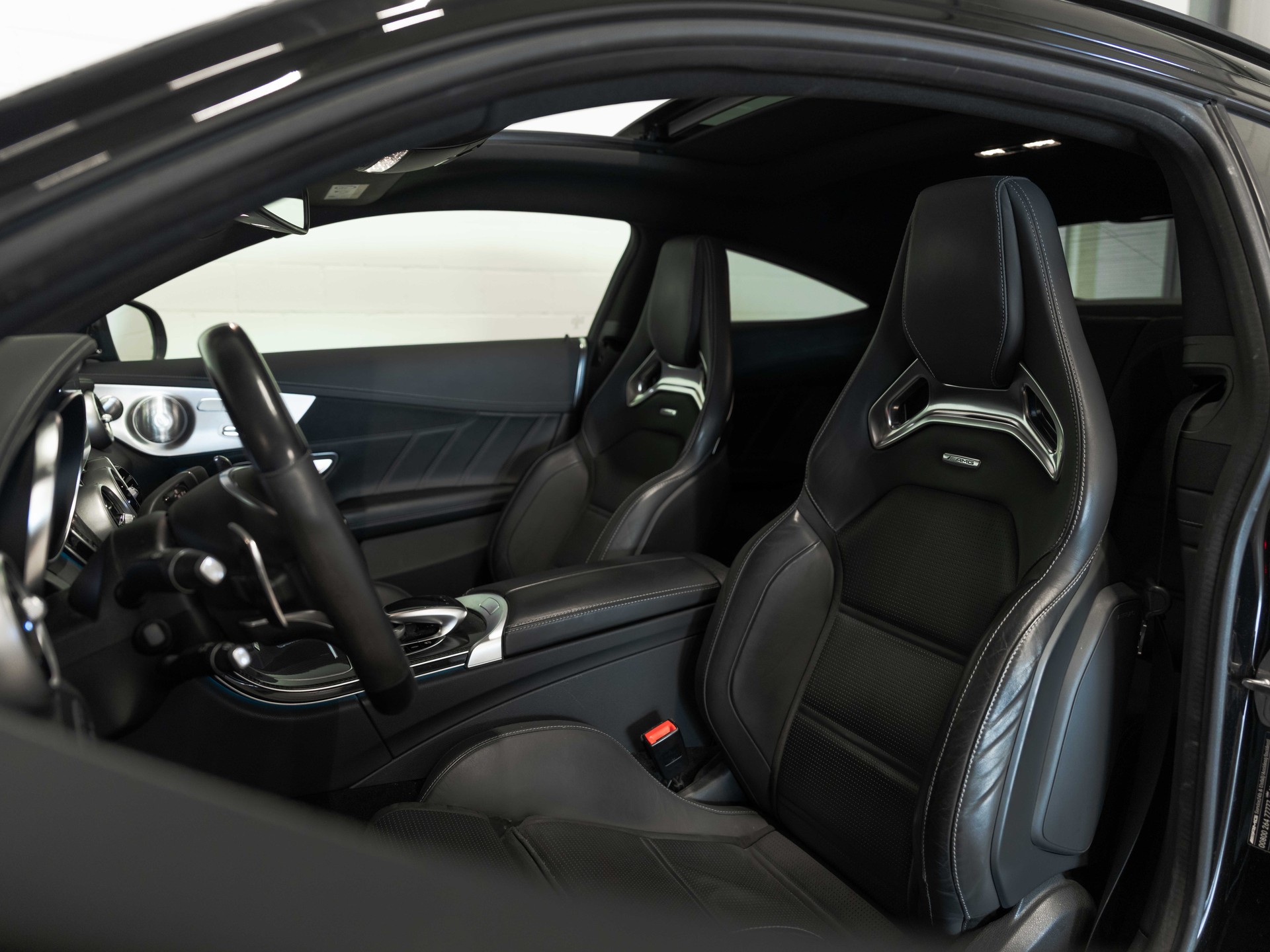 MERCEDES-BENZ C 63 S AMG Speedshift-image-8