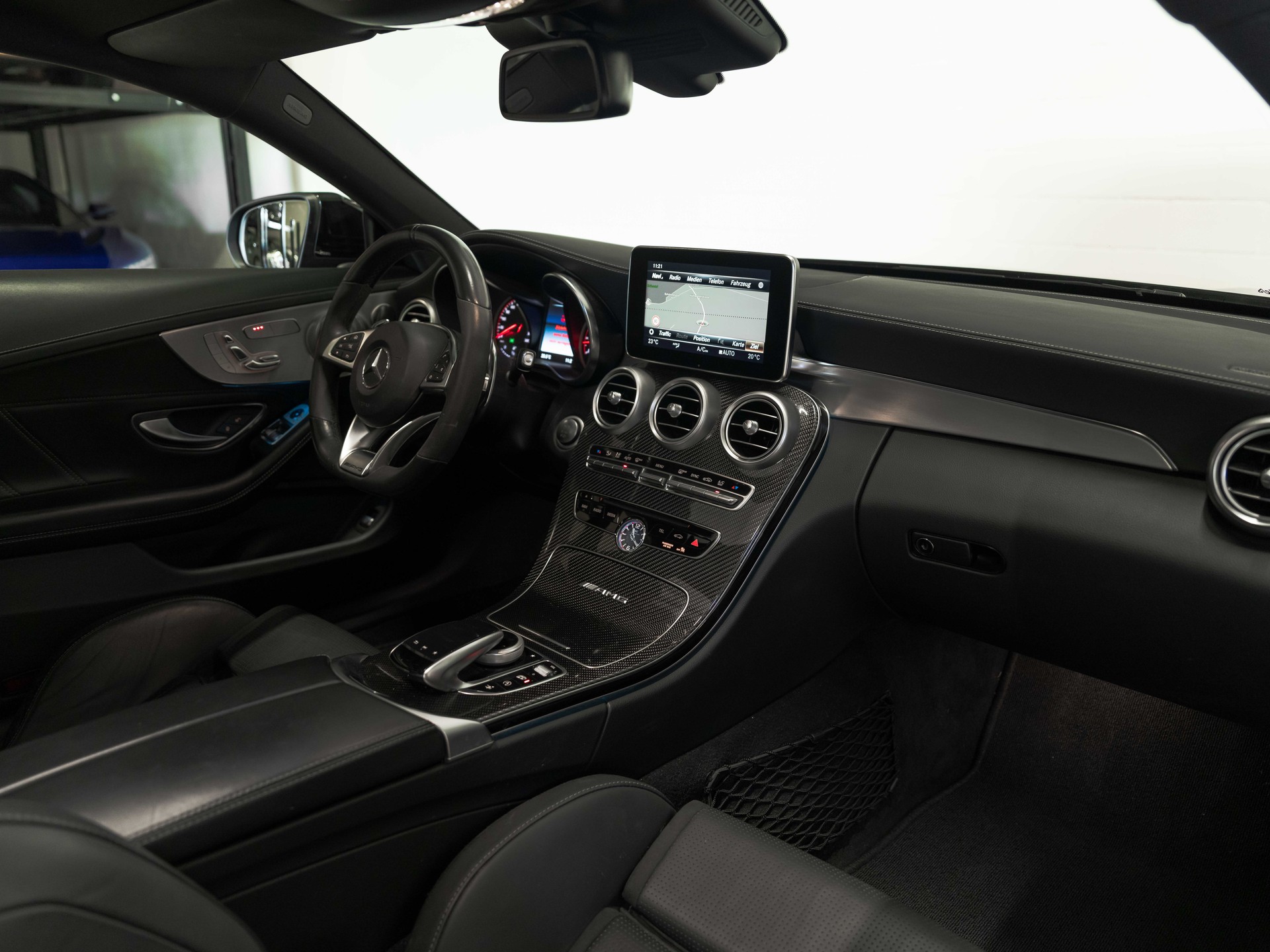 MERCEDES-BENZ C 63 S AMG Speedshift-image-27