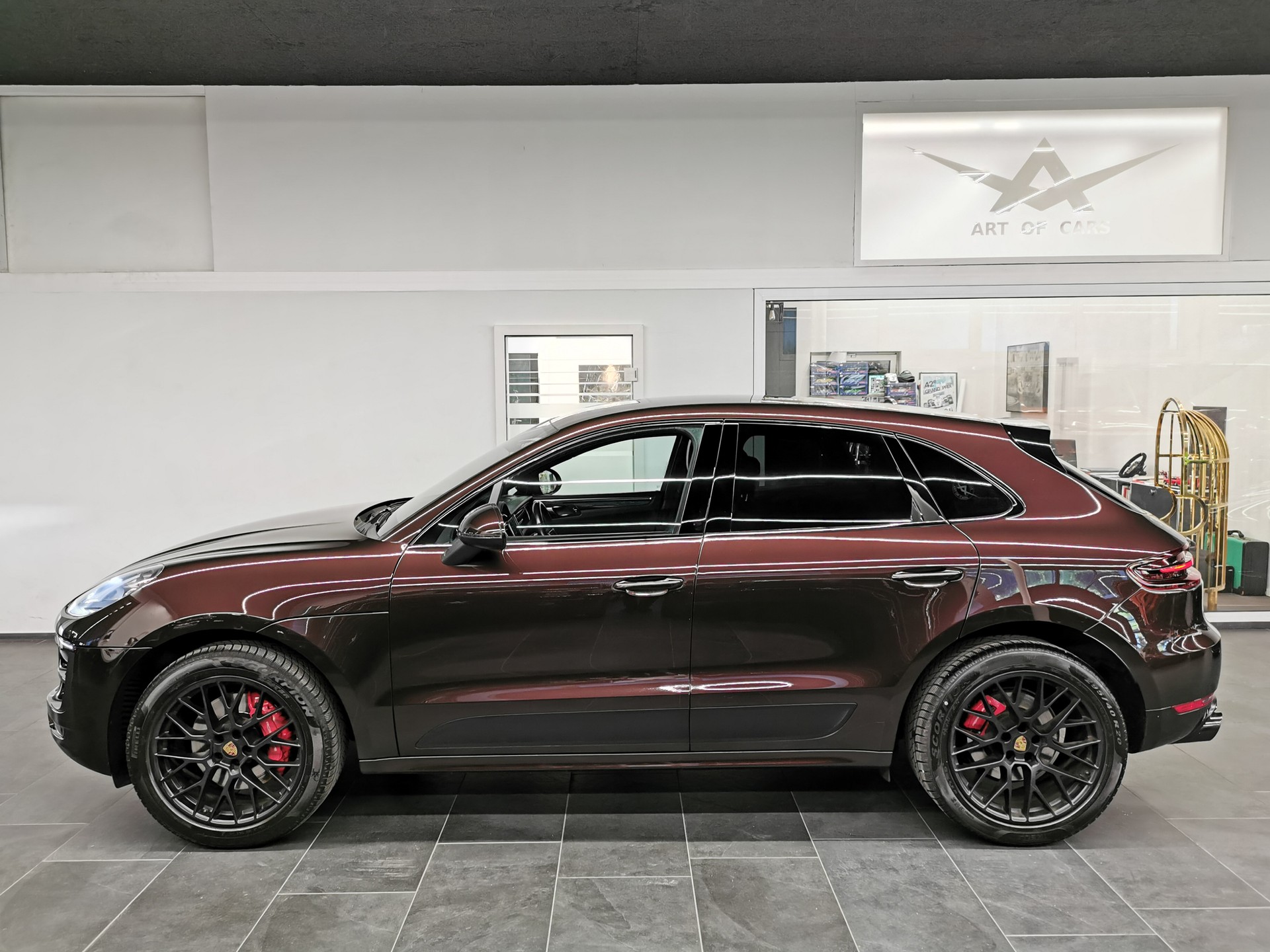 PORSCHE Macan GTS PDK-image-3