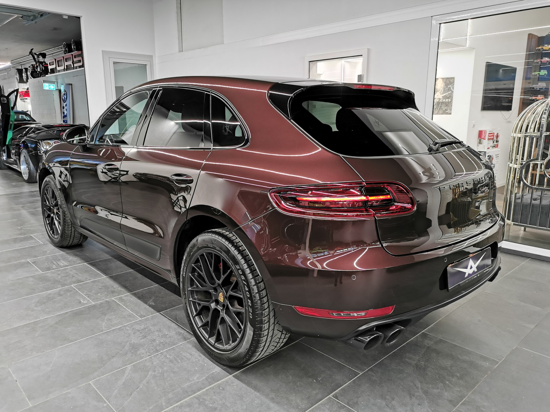 PORSCHE Macan GTS PDK-image-4