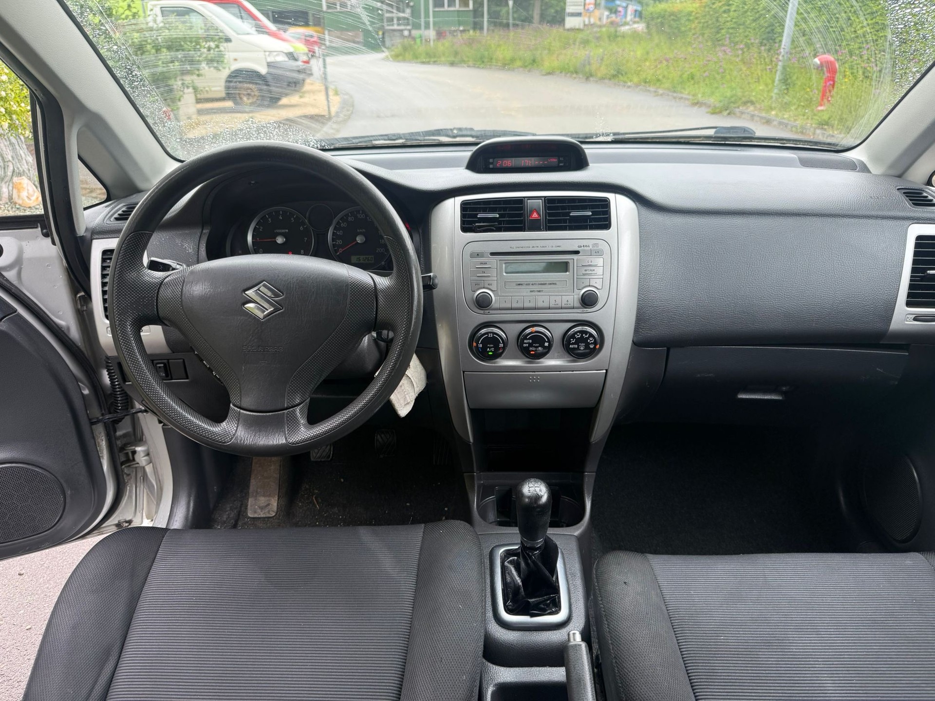 SUZUKI Liana 1.6 16V Sport Limited Edition 4WD-image-9
