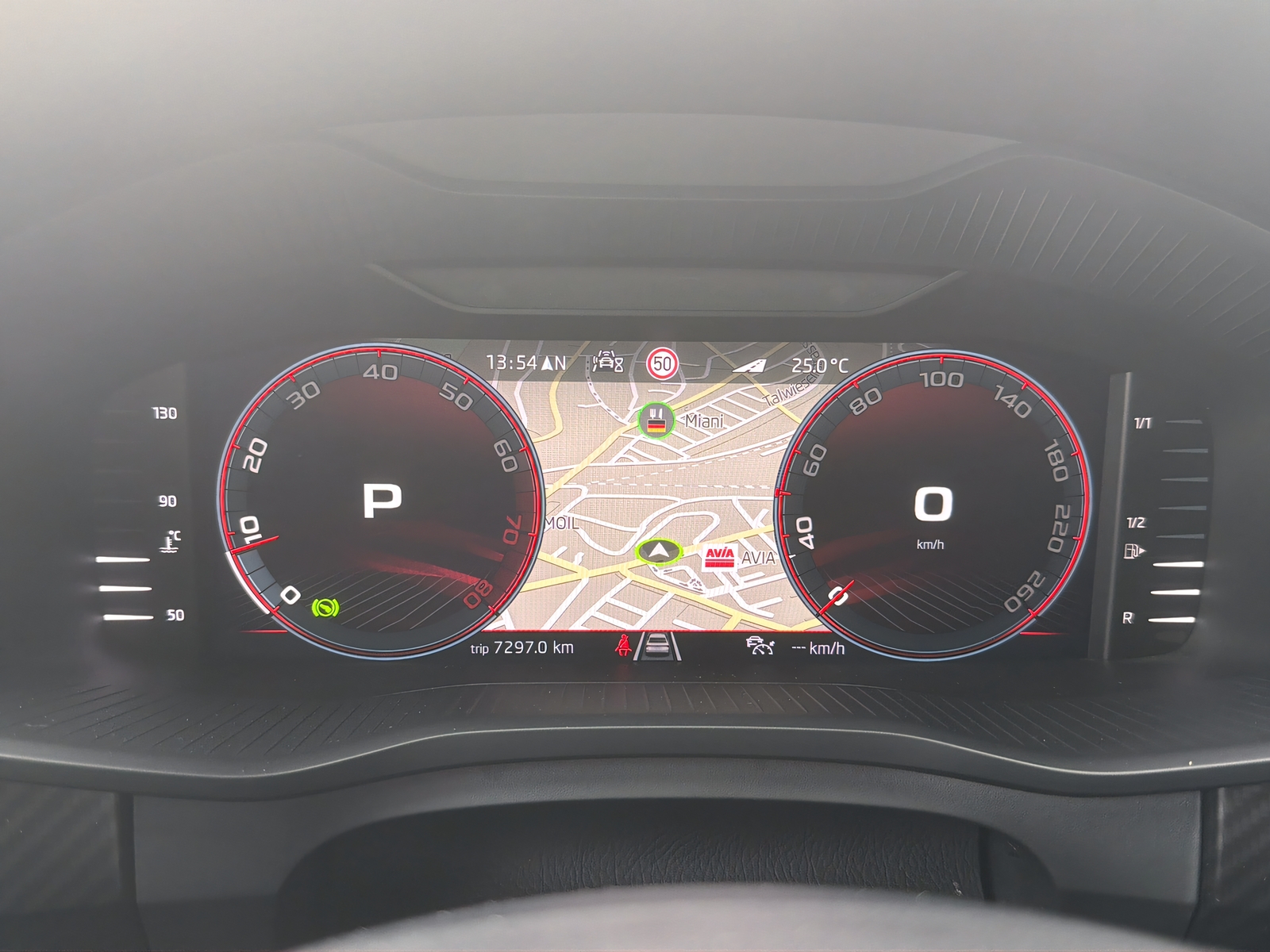 SKODA Kodiaq 2.0 TSI Sportline DSG-image-9