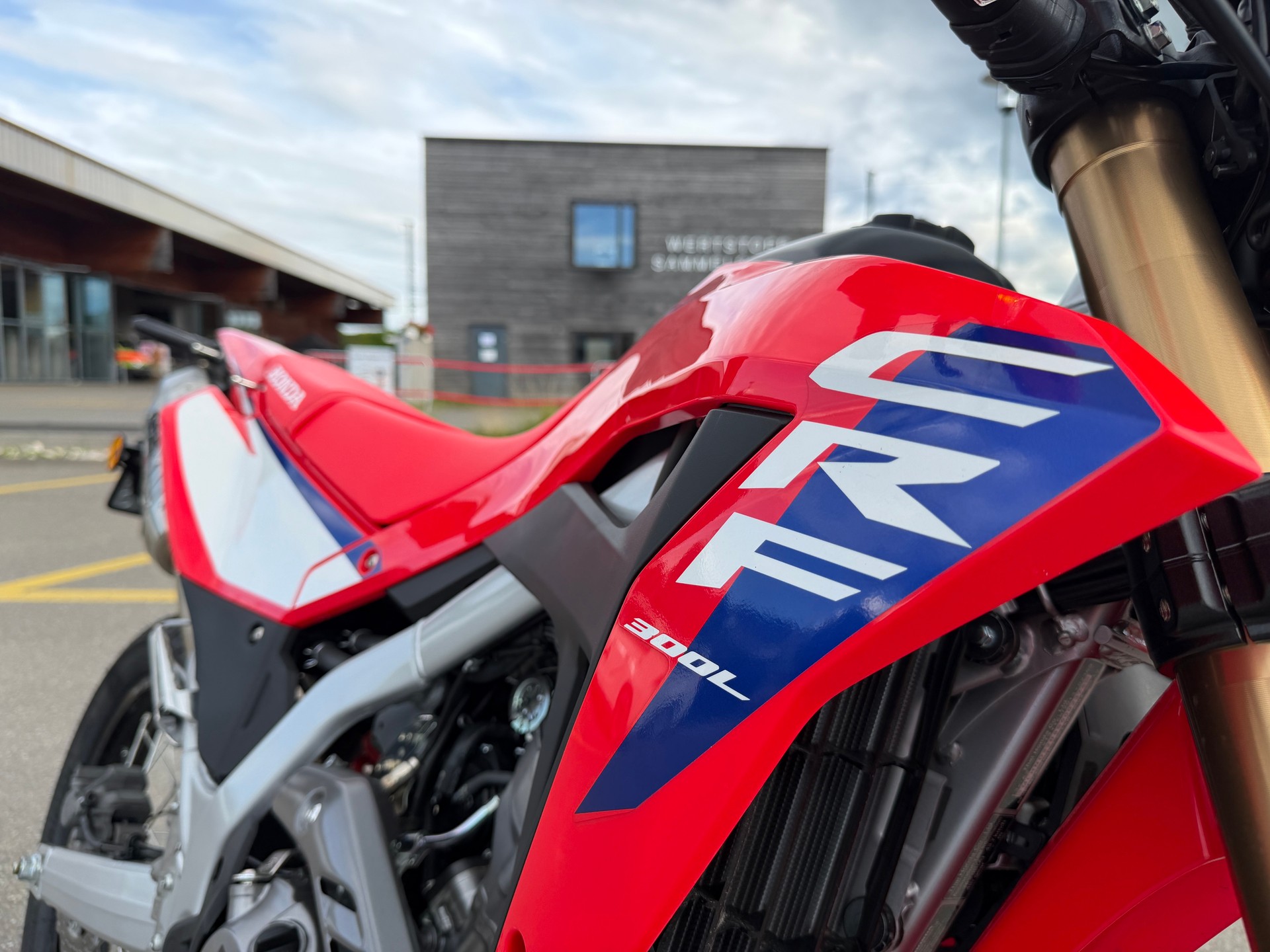 HONDA CRF 300 L-image-1