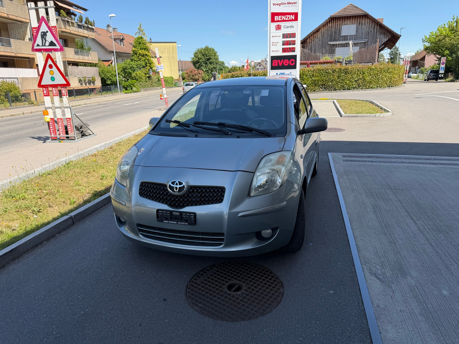 TOYOTA Yaris 1.3 Linea Luna-image-6