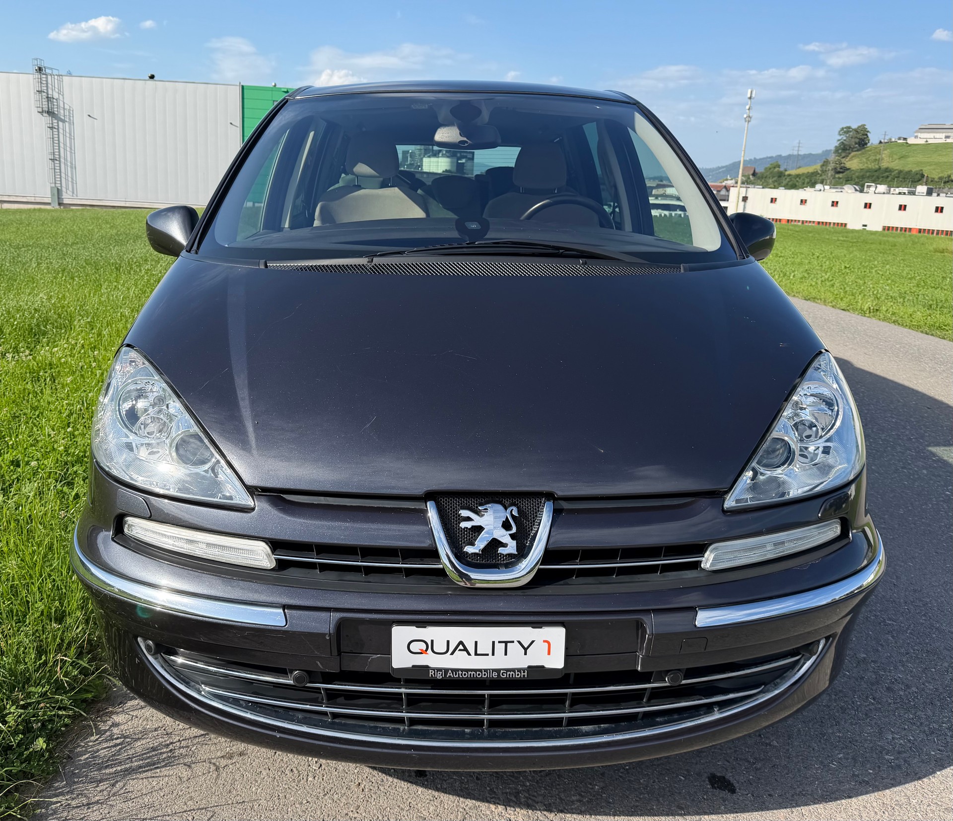 PEUGEOT 807 2.0 16V HDi Allure-image-6