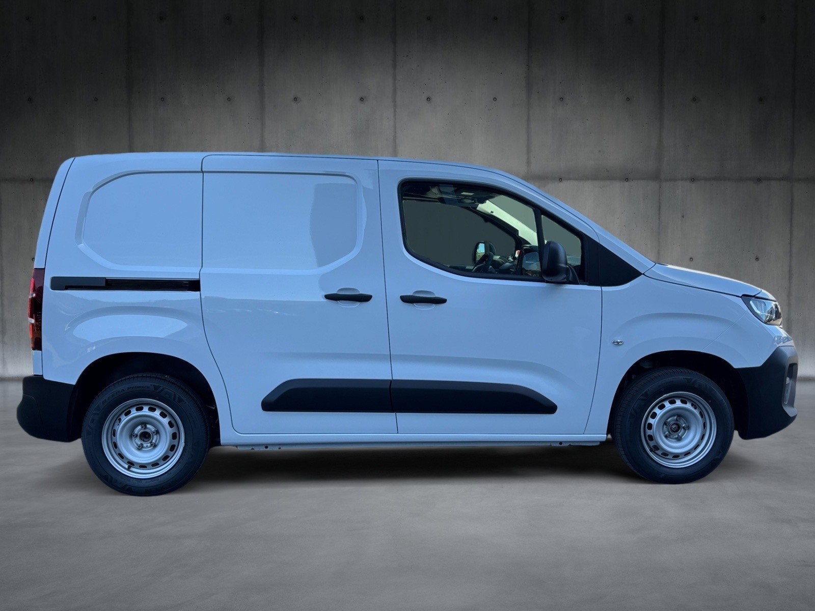 PEUGEOT Partner 1.5 Blue HDi Standard 650kg-showroom-element-1
