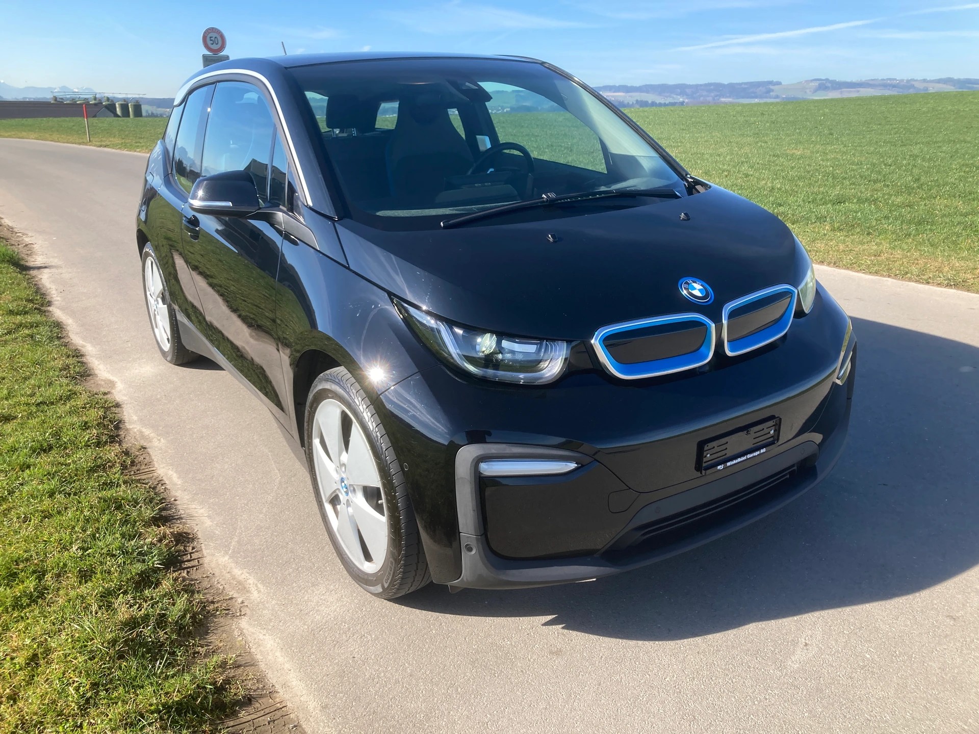 BMW i3 (120Ah)-image-2