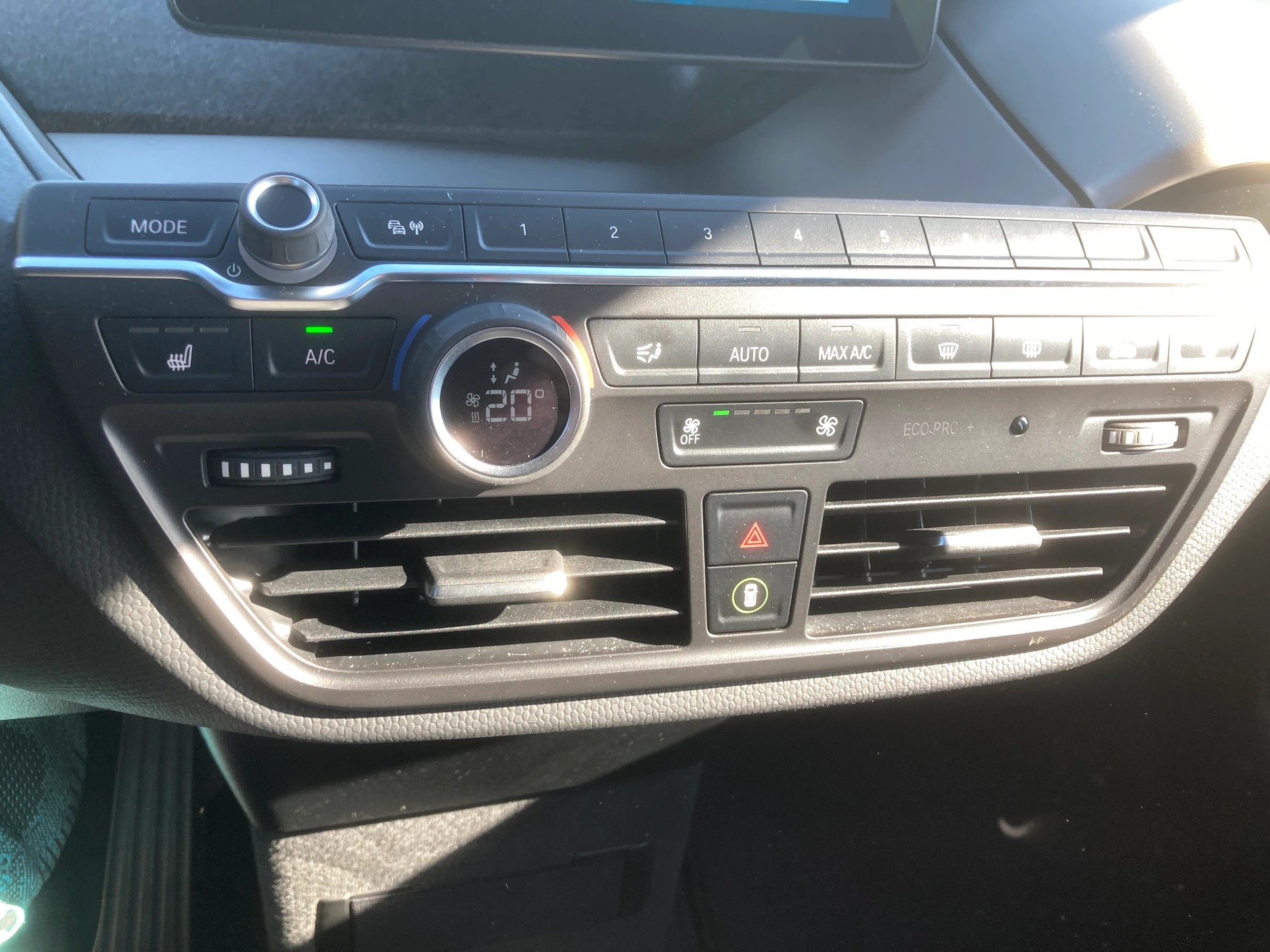 BMW i3 (120Ah)-image-11