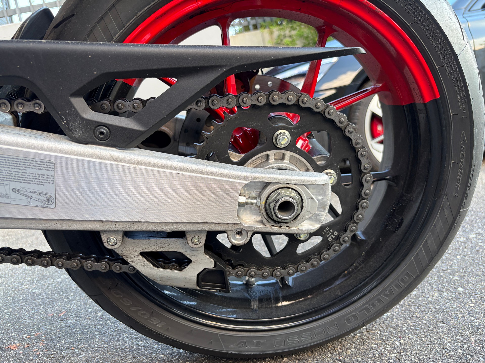 DUCATI Hypermotard 698 Mono RVE-image-5