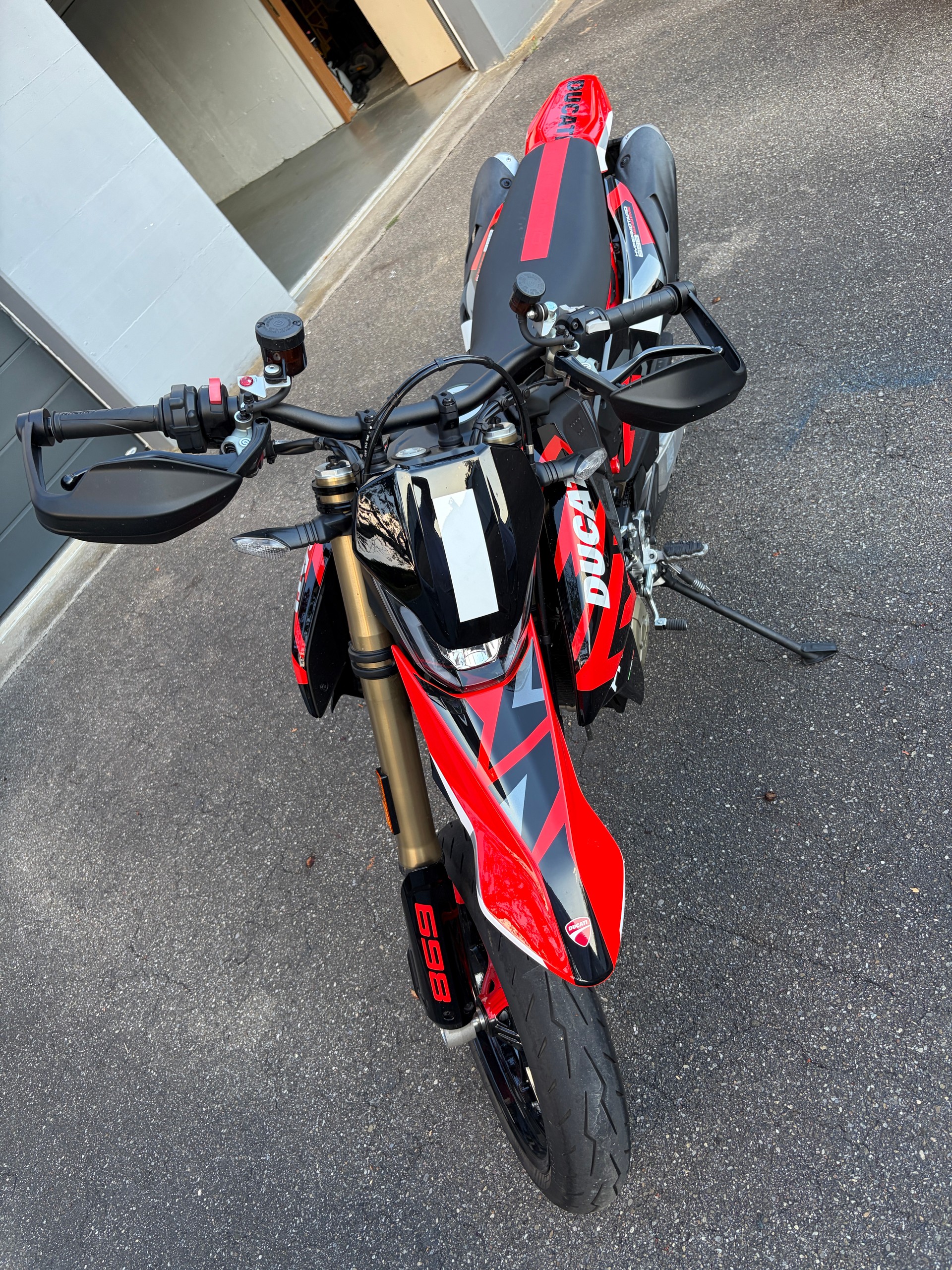 DUCATI Hypermotard 698 Mono RVE-image-1