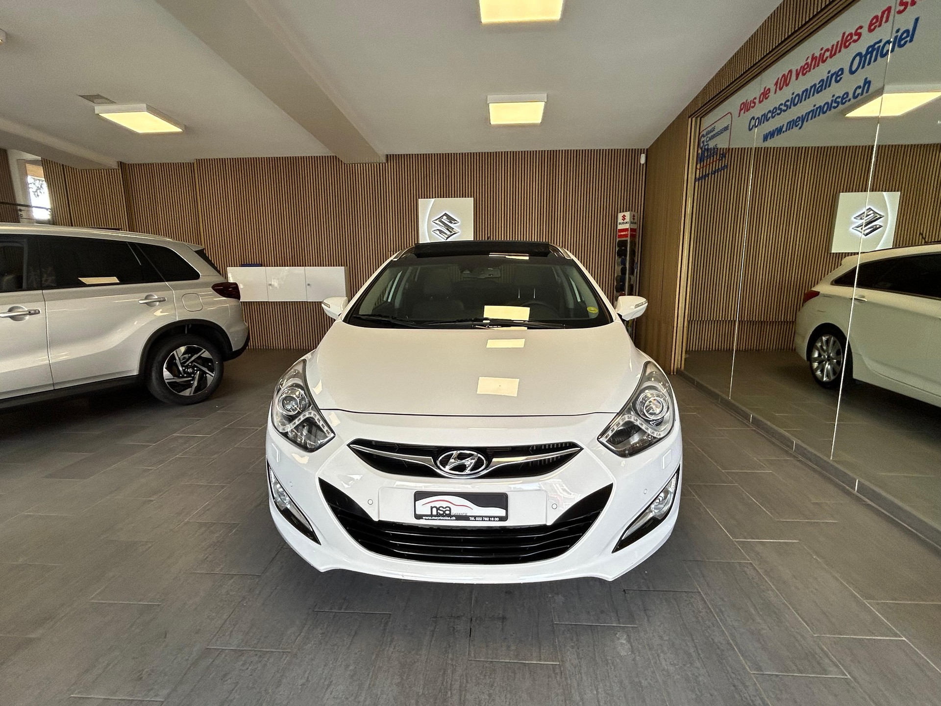 HYUNDAI i40 1.7 CRDi Premium-showroom-element-3