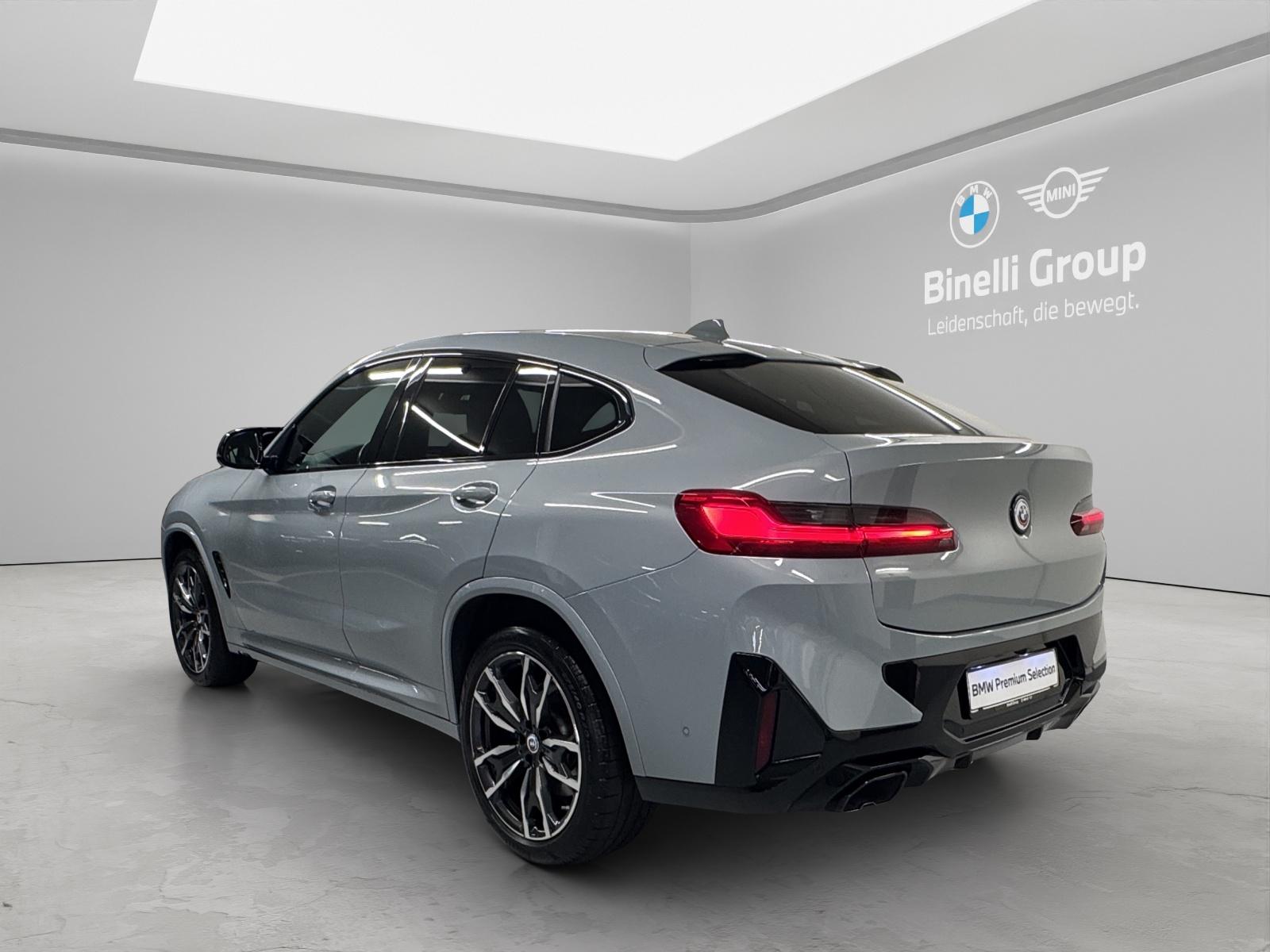 BMW X4 M40i-showroom-element-2