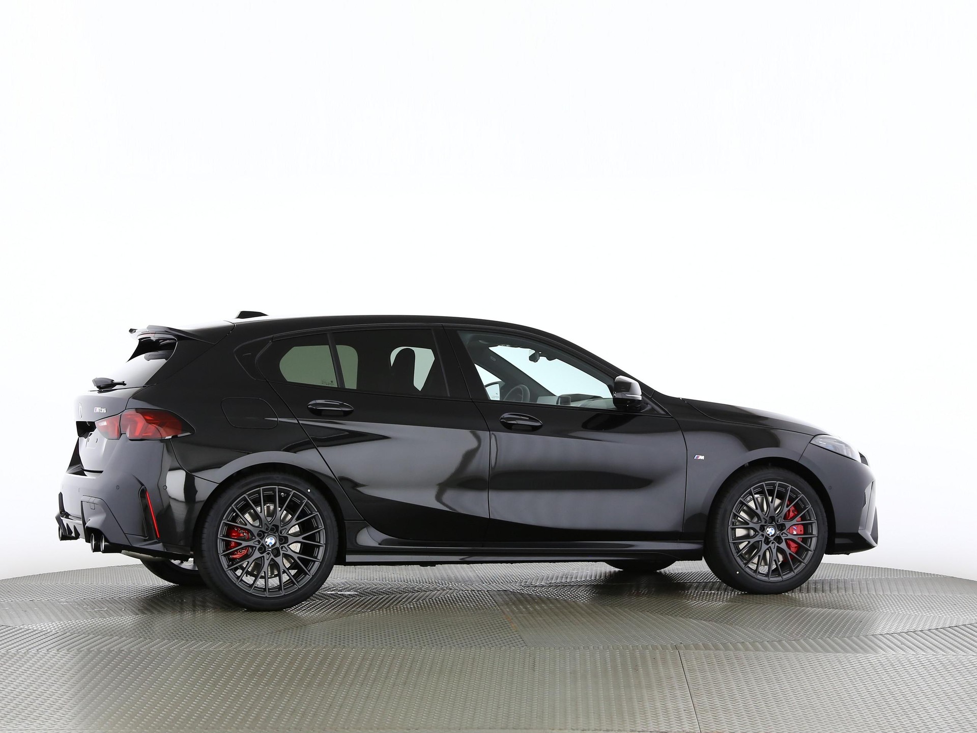 BMW M135i xDrive-image-21