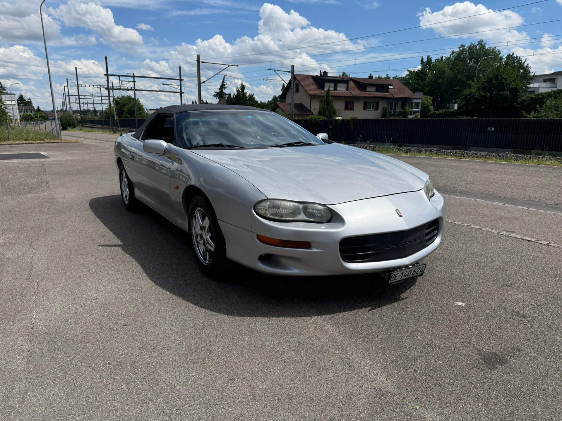 CHEVROLET Camaro Convertible A-showroom-element-1