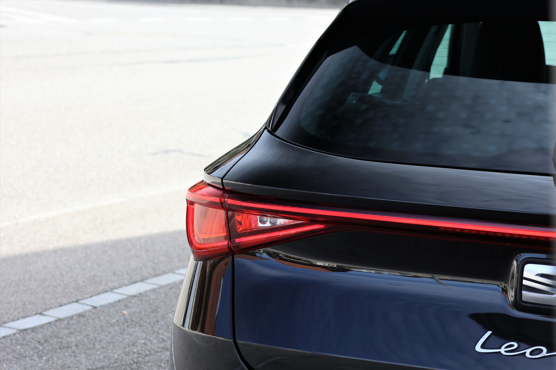 SEAT Leon ST 1.5 eTSI mHEV DSG FR (CH)-image-5