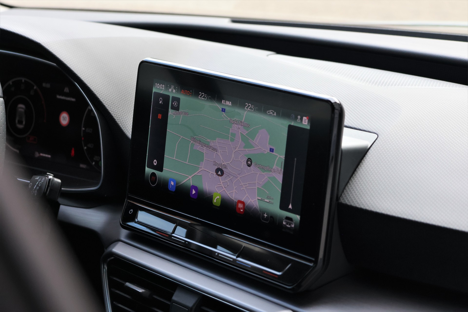 SEAT Leon ST 1.5 eTSI mHEV DSG FR (CH)-image-19