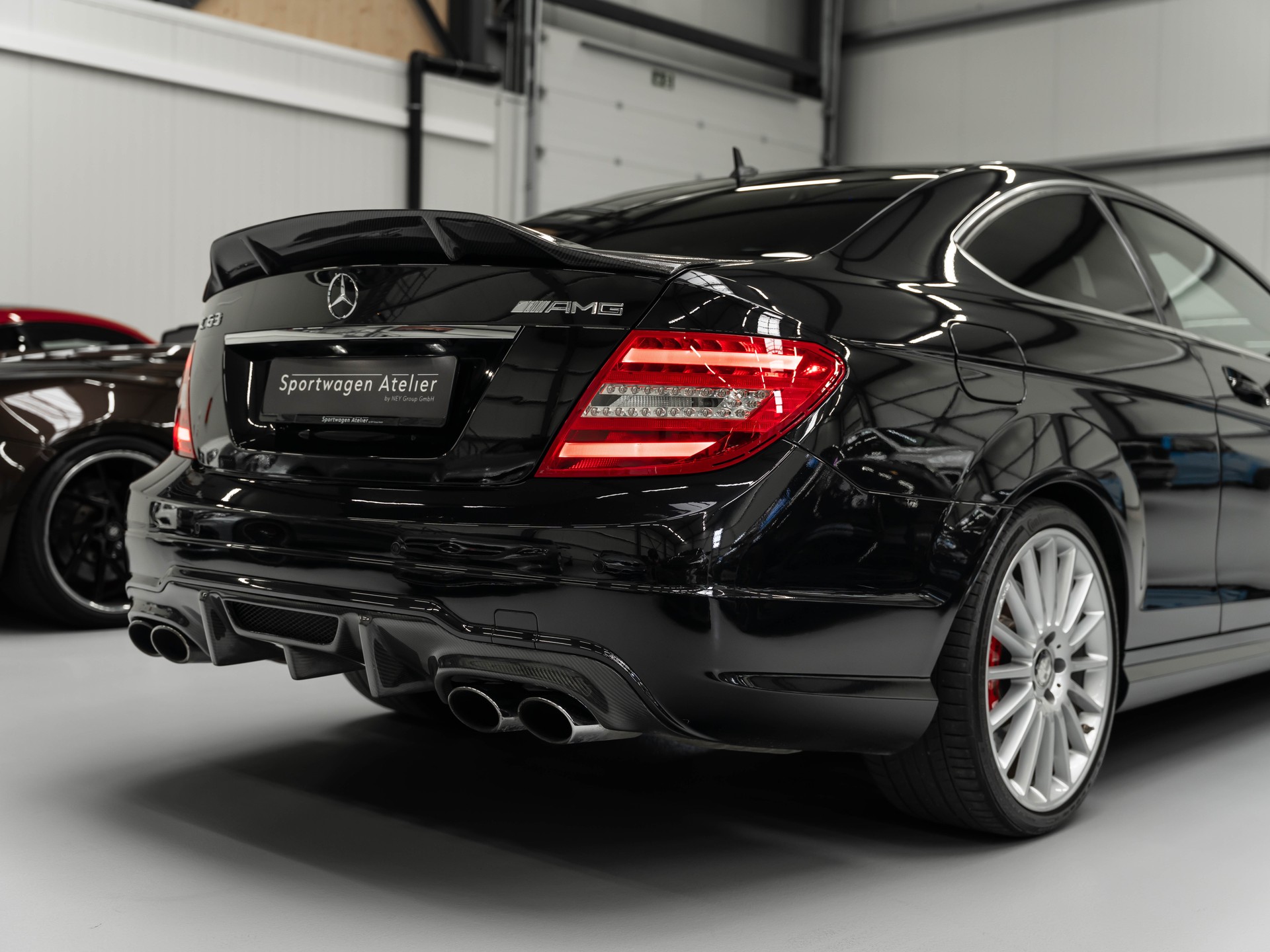 MERCEDES-BENZ C 63 Coupé AMG Speedshift MCT-image-15