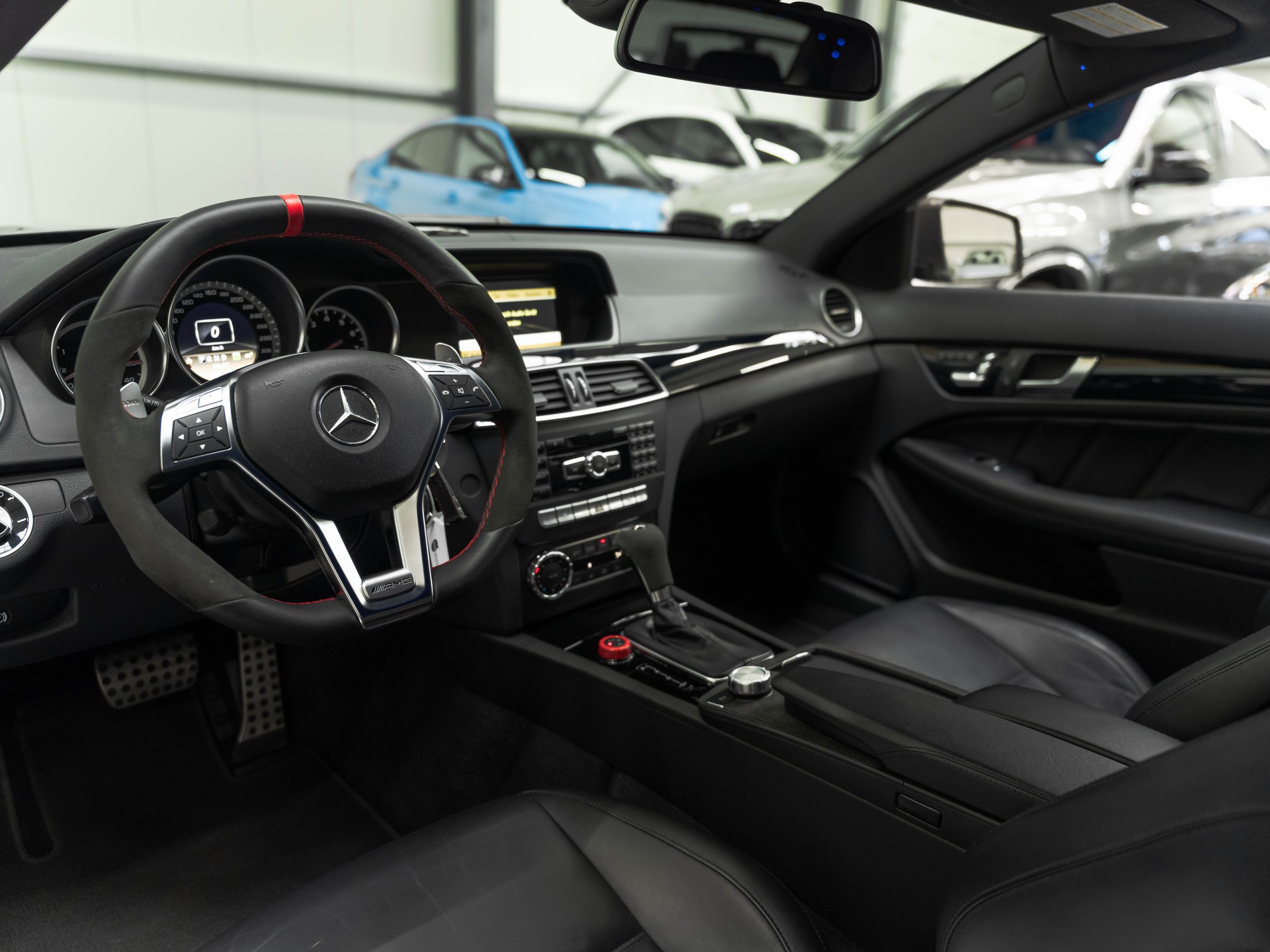 MERCEDES-BENZ C 63 Coupé AMG Speedshift MCT-image-6