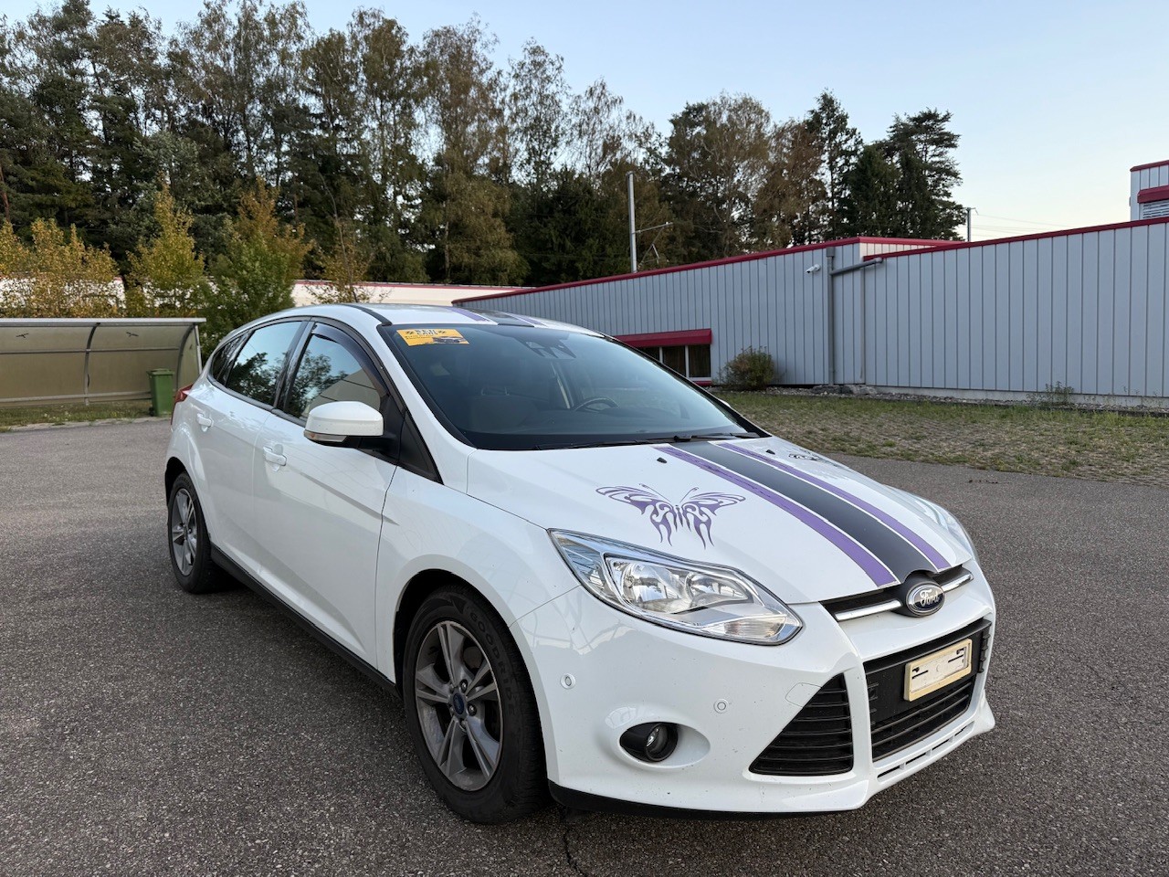 FORD Focus 1.0 SCTi Titanium-image-1