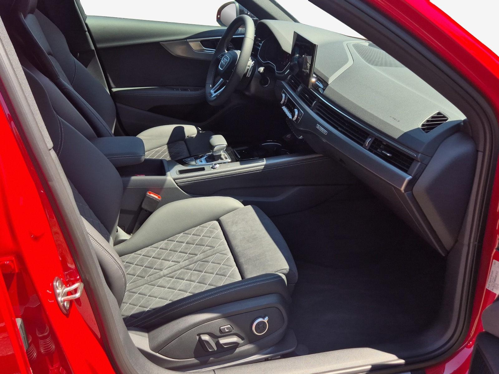 AUDI RS4 Avant quattro tiptronic-image-13