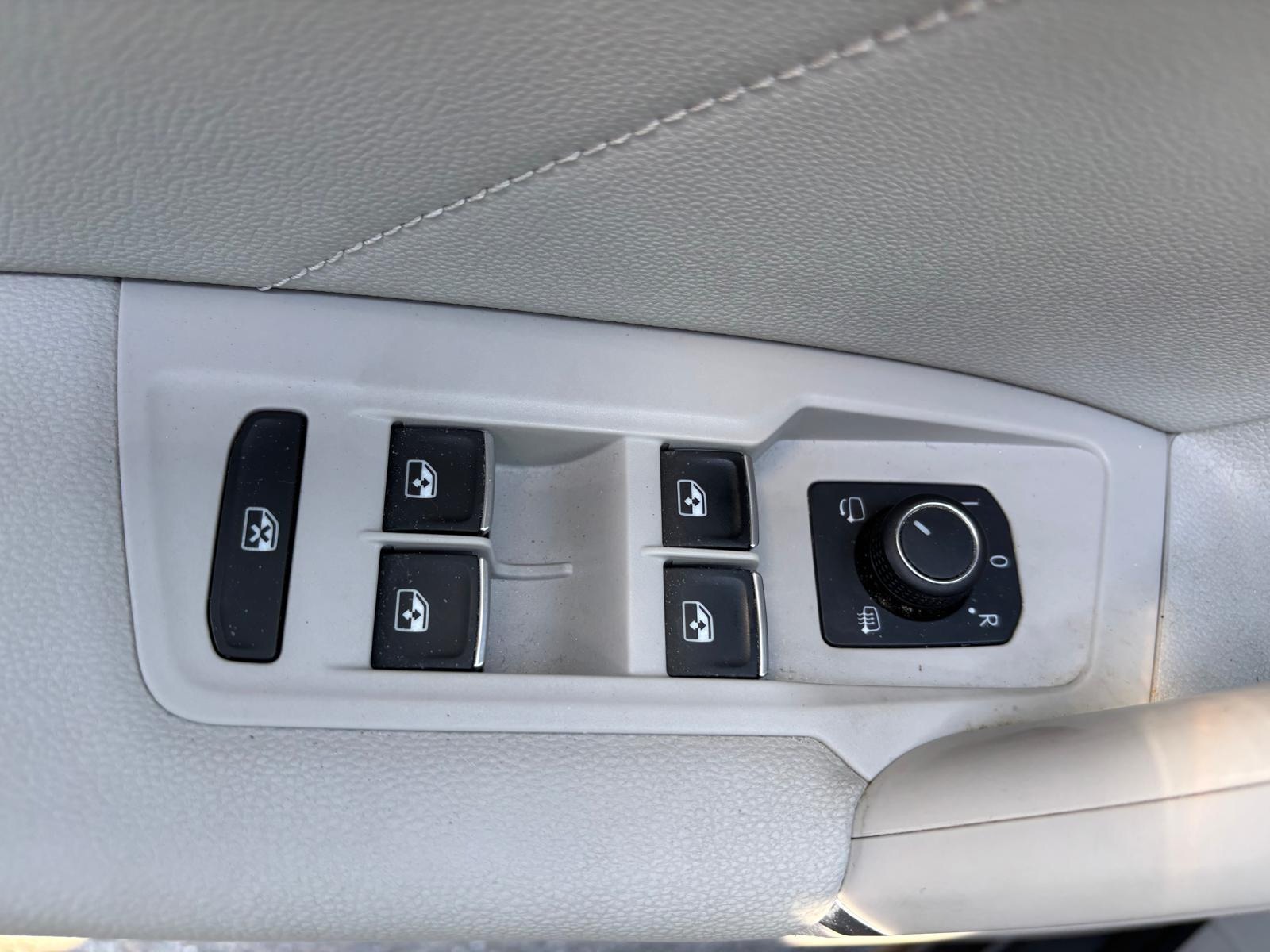 VW Tiguan 2.0 TDI SCR Highline 4Motion DSG-image-13
