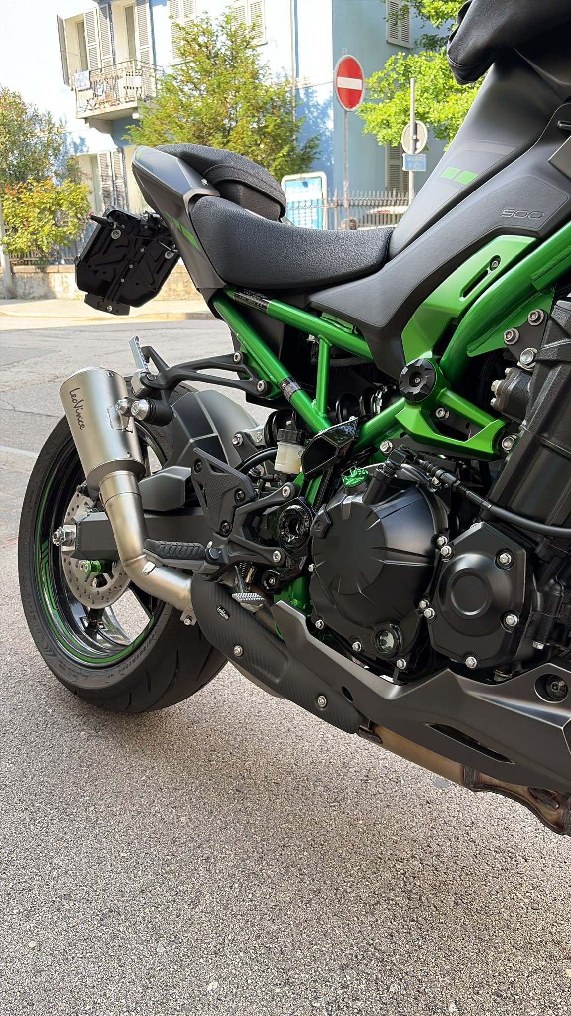 KAWASAKI Z 900-image-4