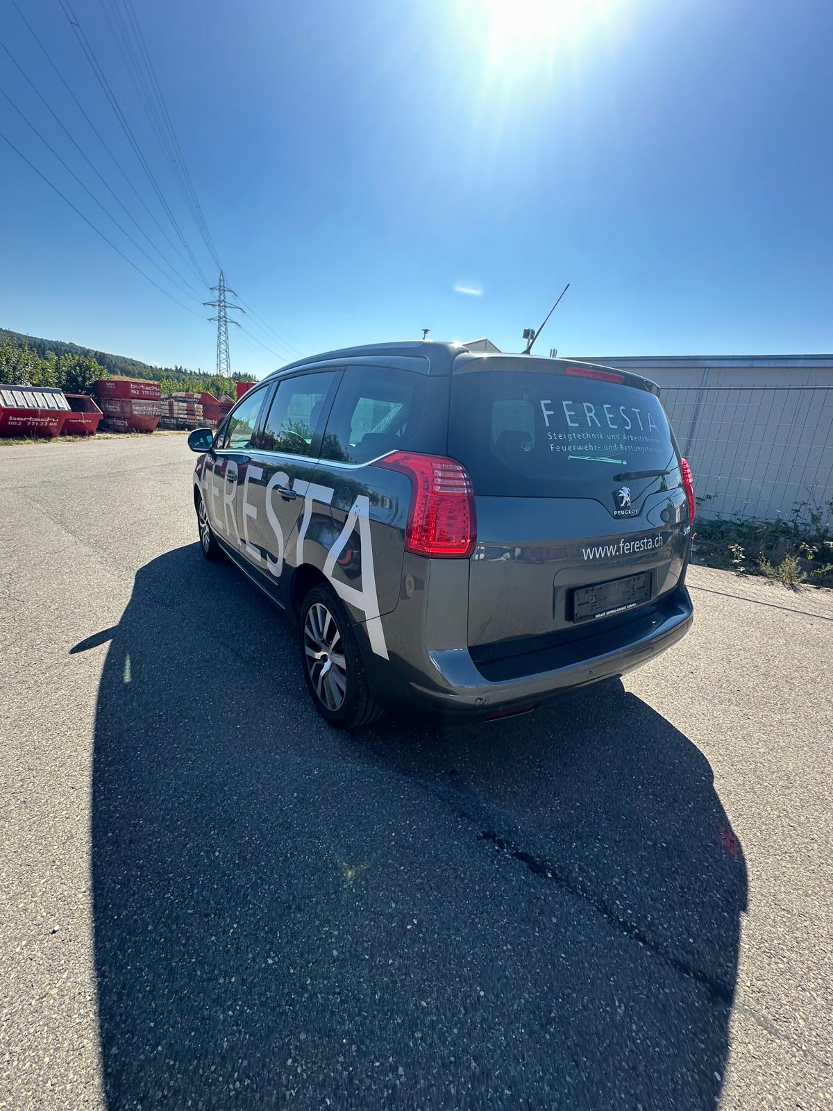 PEUGEOT 5008 2.0 HDI Swiss Edition Automatic-image-1
