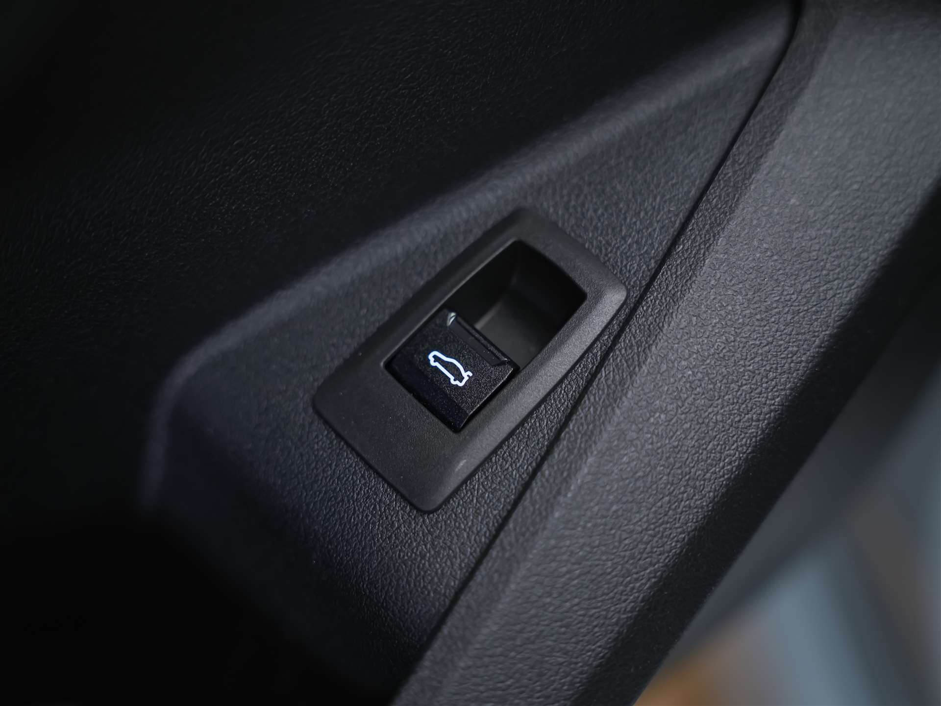 BMW M135 xDrive M Sport Pro *Schalensitze*Harman/Kardon*Assistenten*-image-25