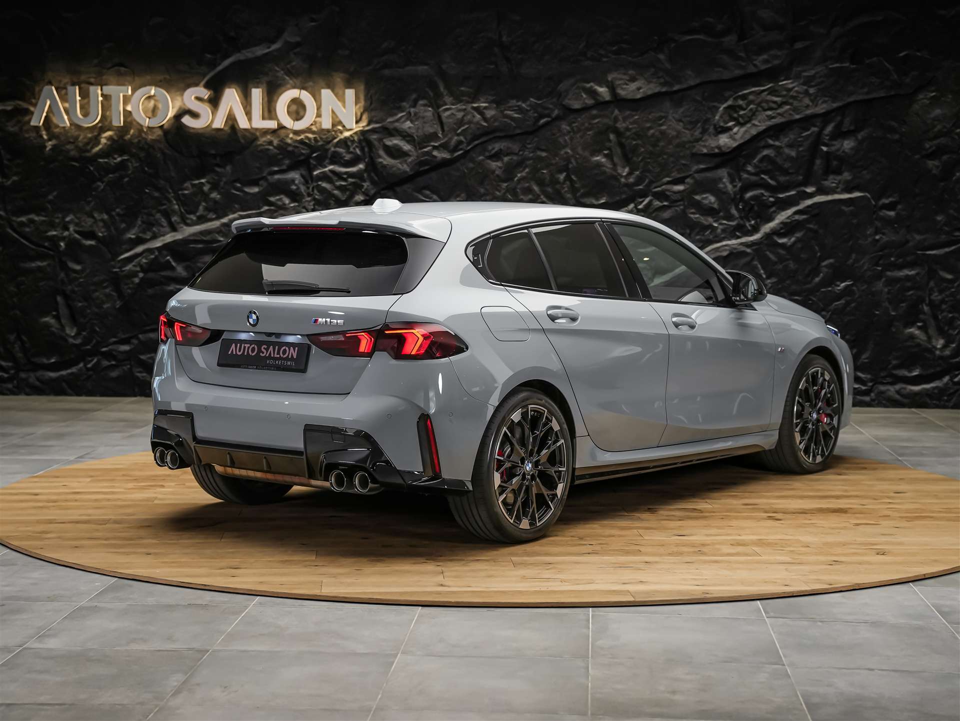 BMW M135 xDrive M Sport Pro *Schalensitze*Harman/Kardon*Assistenten*-image-5