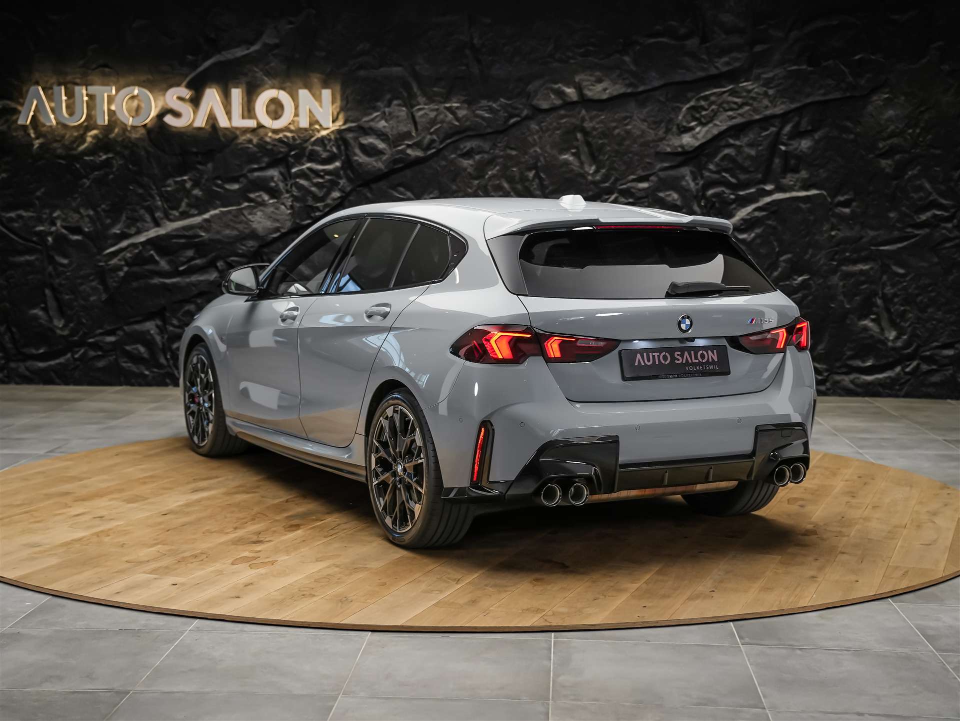 BMW M135 xDrive M Sport Pro *Schalensitze*Harman/Kardon*Assistenten*-showroom-element-3