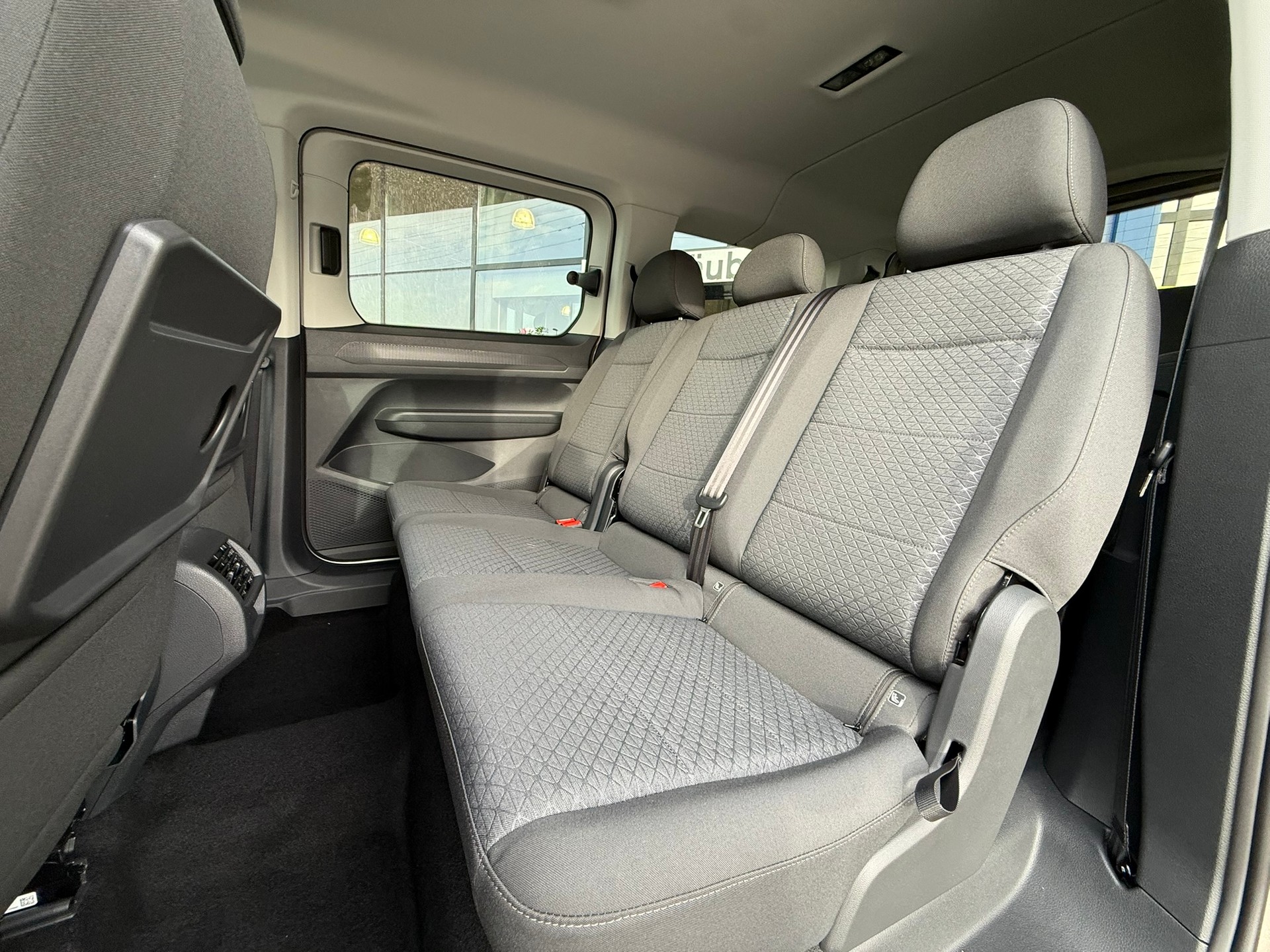 FORD Grand Tourneo Connect 1.5 PHEV Titanium Automat-image-7
