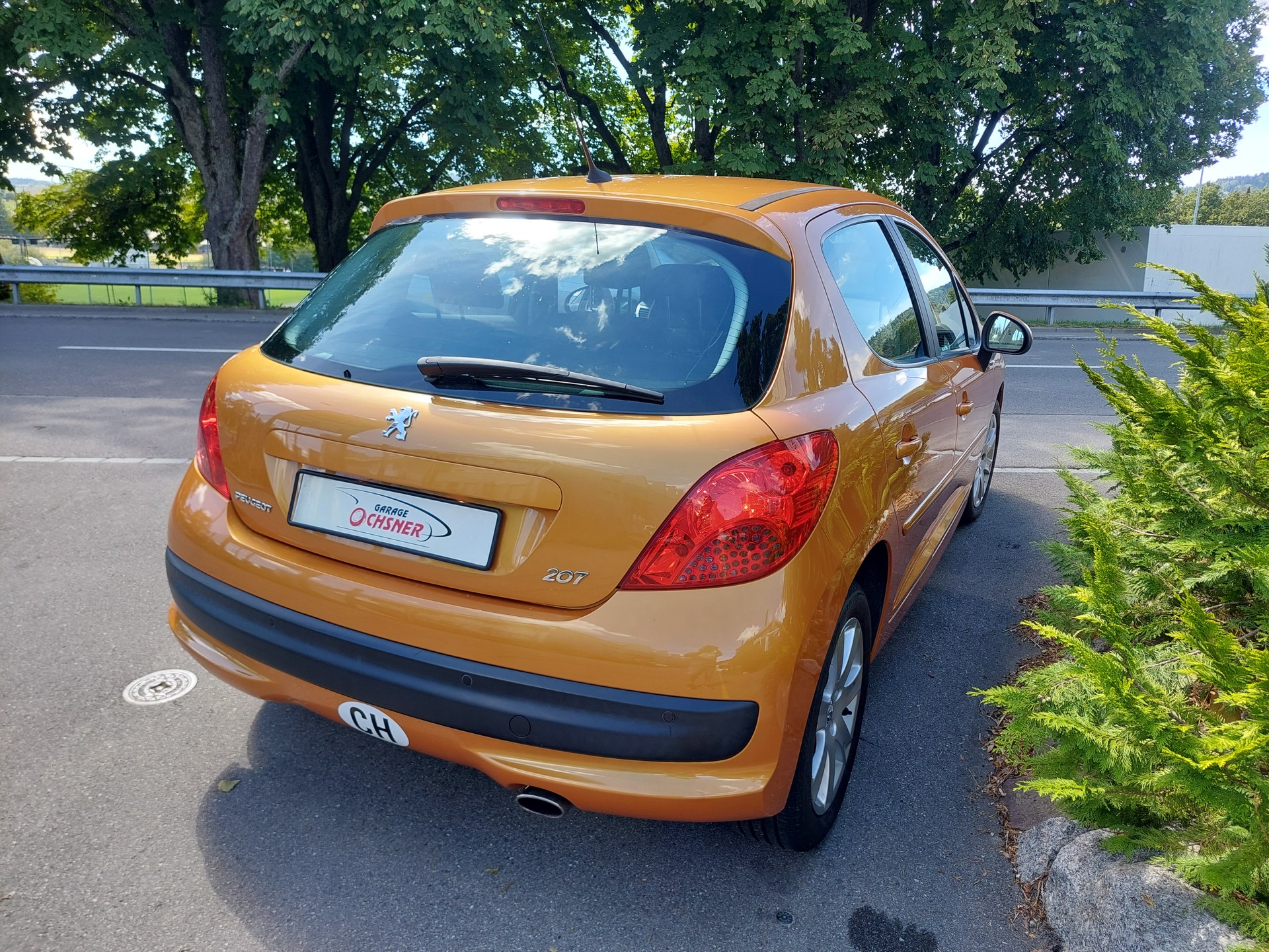 PEUGEOT 207 1.6 16V XS-image-4