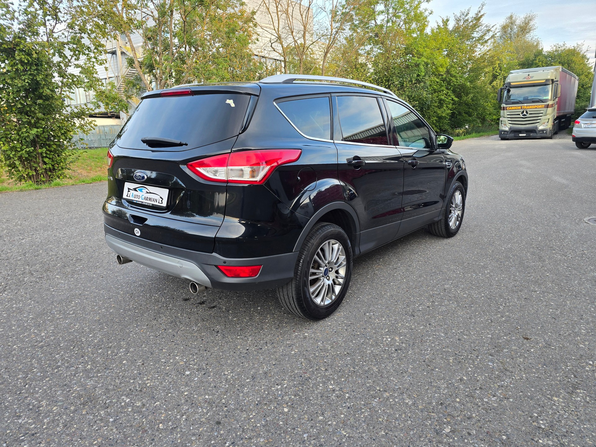 FORD Kuga 2.0 TDCi Titanium 4WD PowerShift-image-4