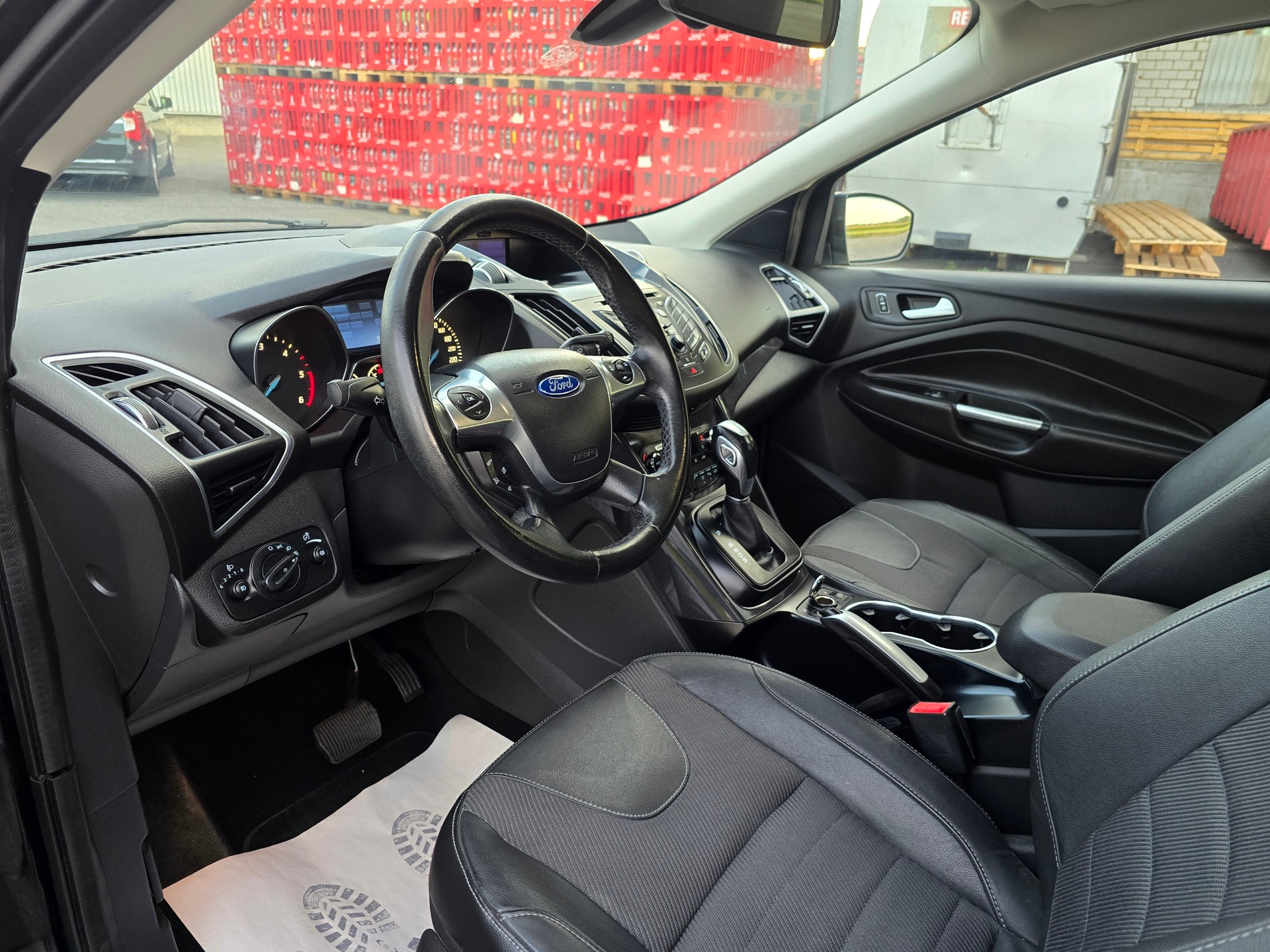 FORD Kuga 2.0 TDCi Titanium 4WD PowerShift-image-11