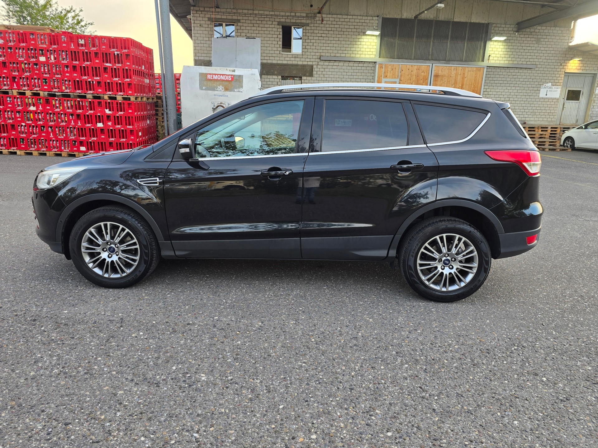 FORD Kuga 2.0 TDCi Titanium 4WD PowerShift-image-9