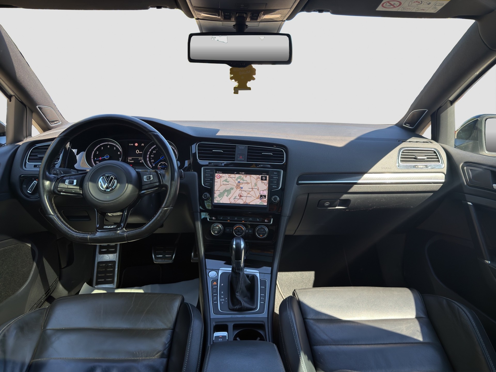 VW Golf Variant 2.0 TSI R 4 Motion DSG 360 PS-image-10
