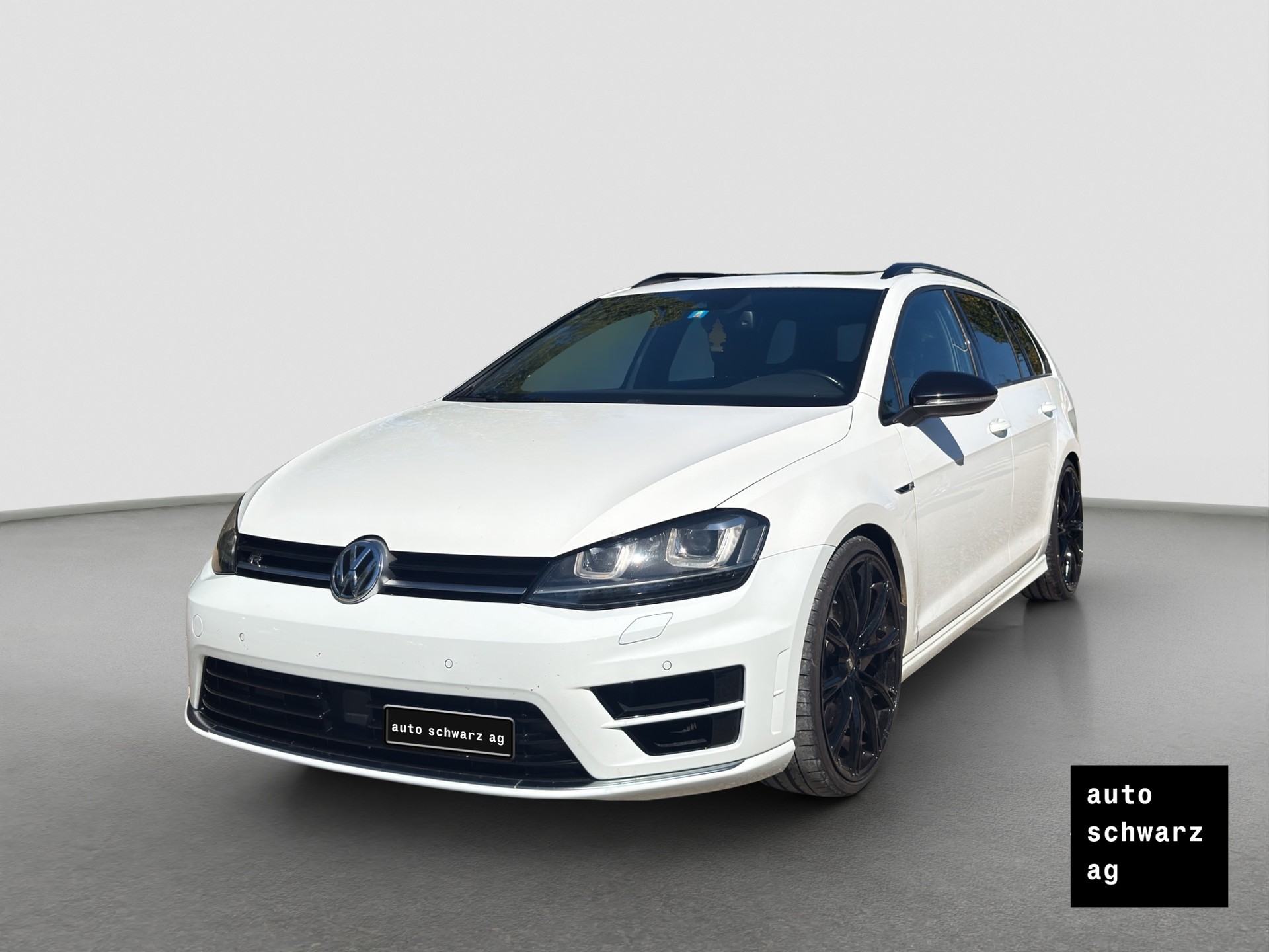 VW Golf Variant 2.0 TSI R 4 Motion DSG 360 PS