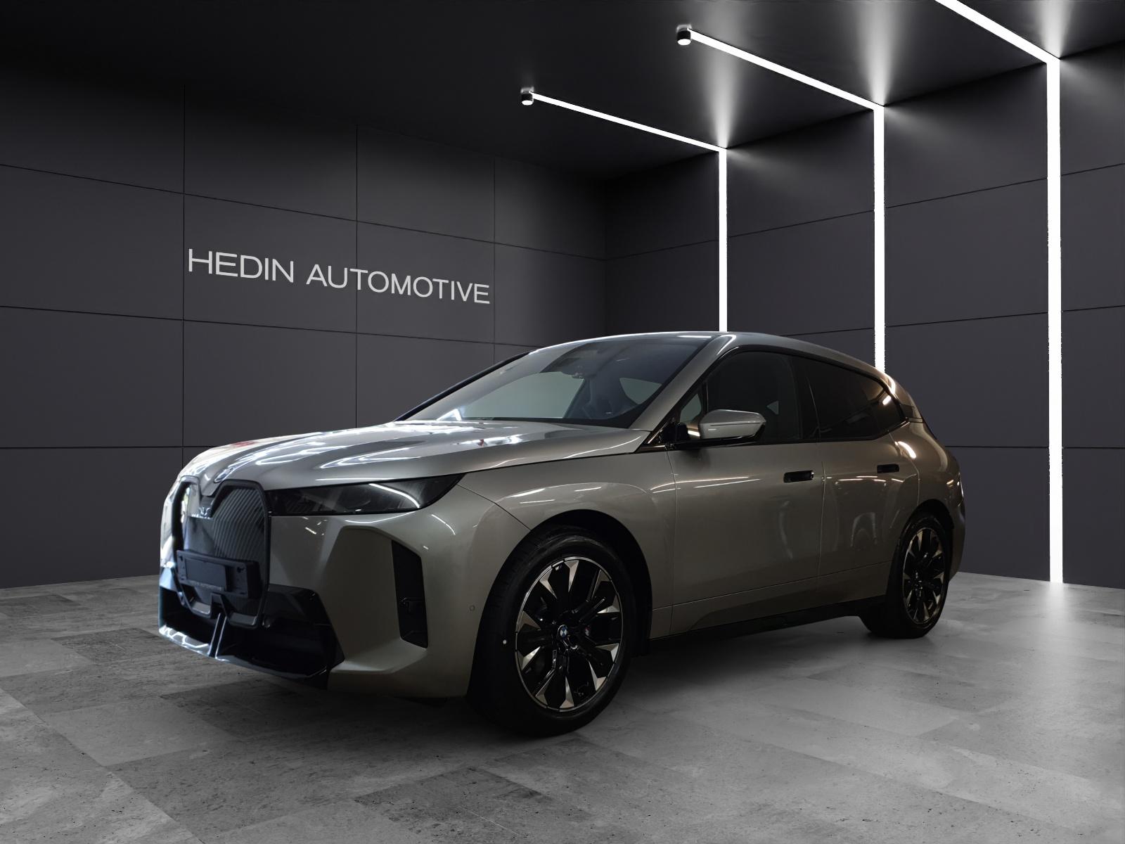 BMW iX xDrive60