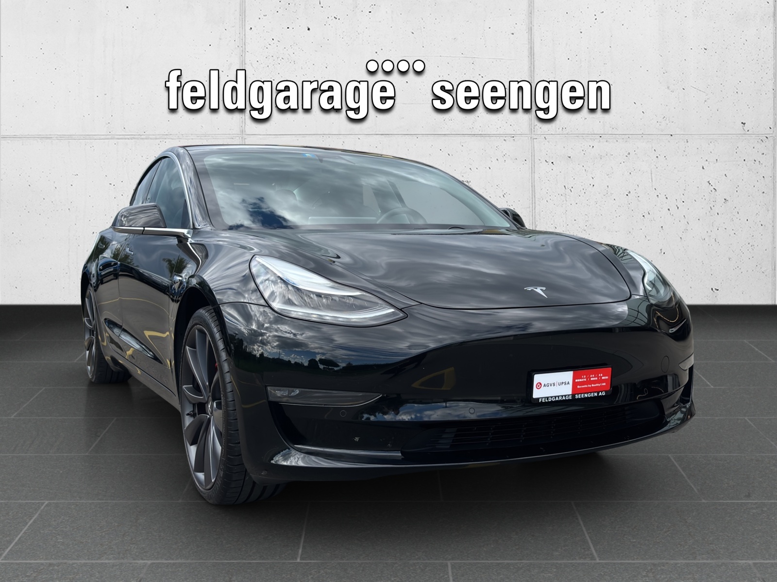 TESLA Model 3 Performance Dual Motor AWD mit Panorama-Glasdach, Assistenzsysteme für teilautonomes Fahren und Winterräder-showroom-element-2