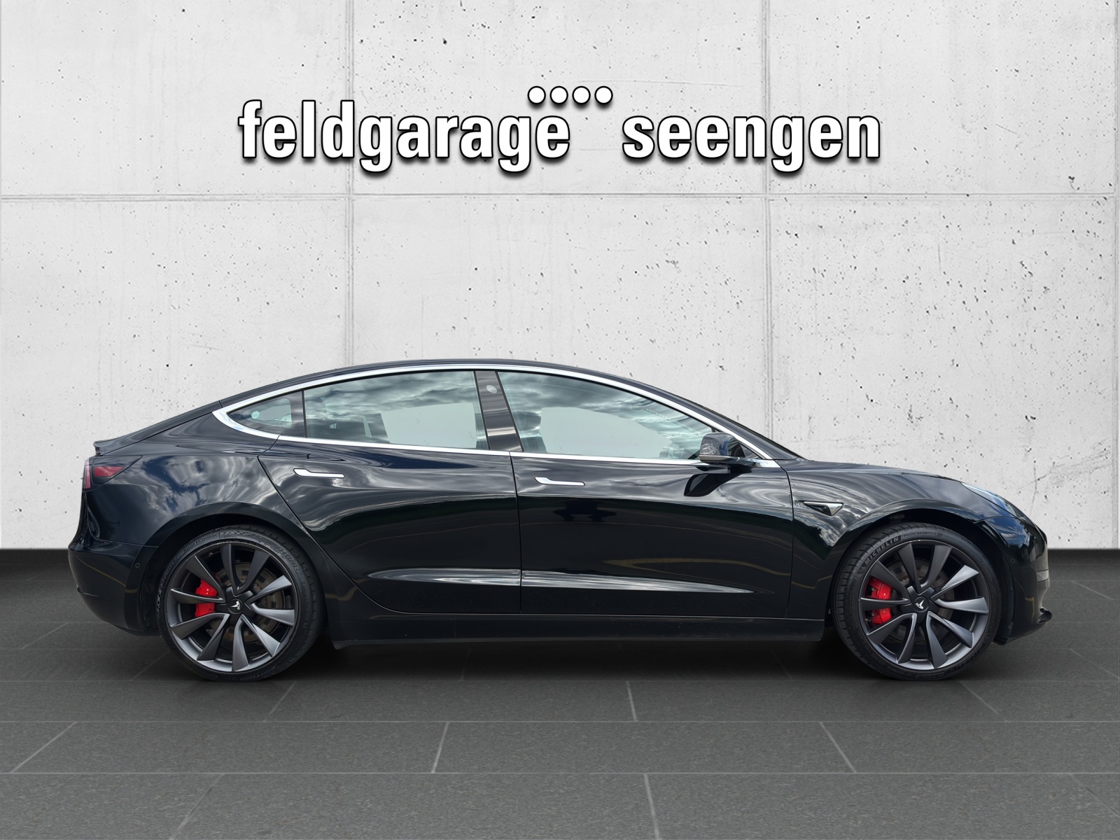 TESLA Model 3 Performance Dual Motor AWD mit Panorama-Glasdach, Assistenzsysteme für teilautonomes Fahren und Winterräder-showroom-element-3