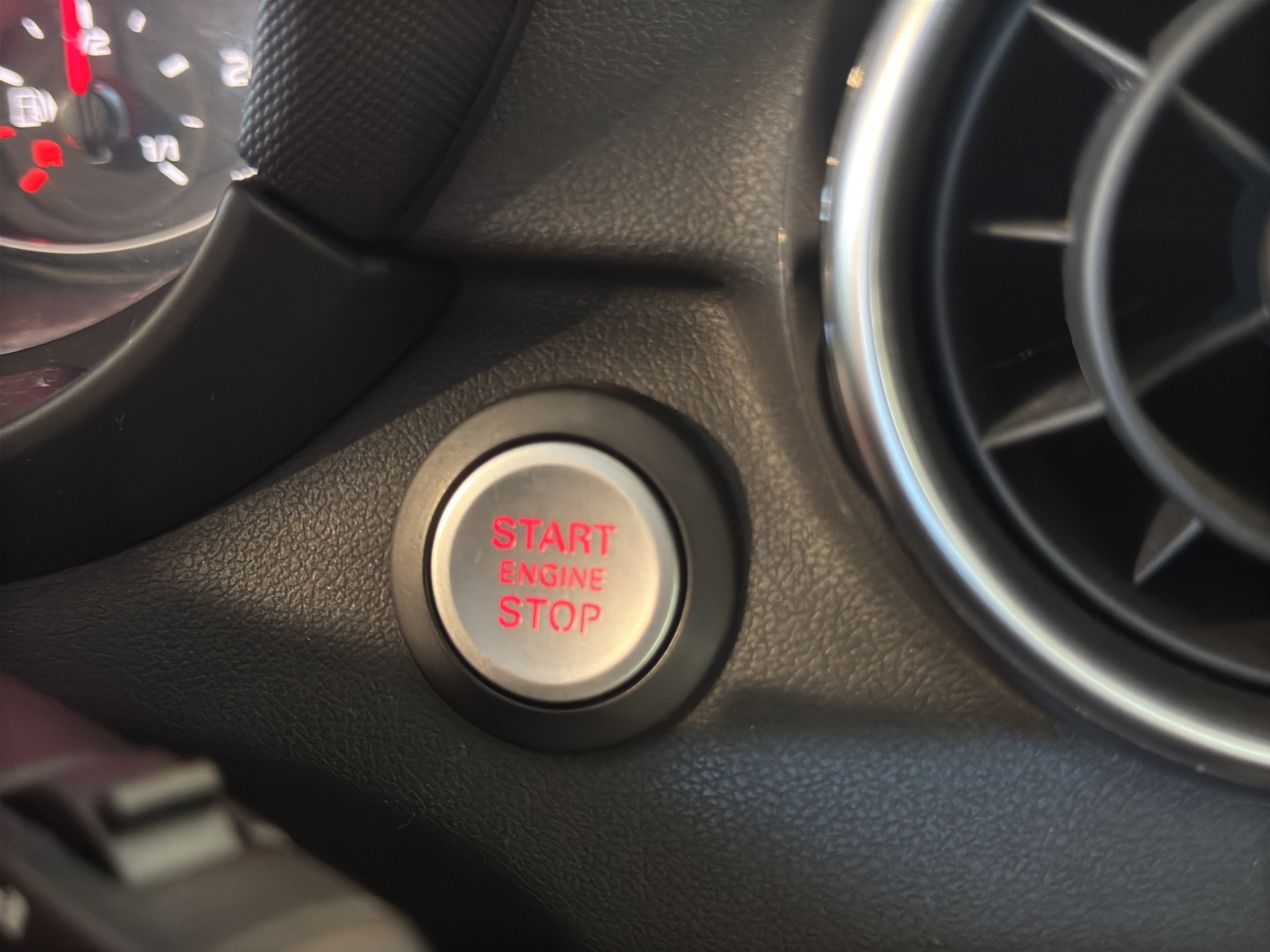 AUDI A1 1.0 TFSI Sport-image-26