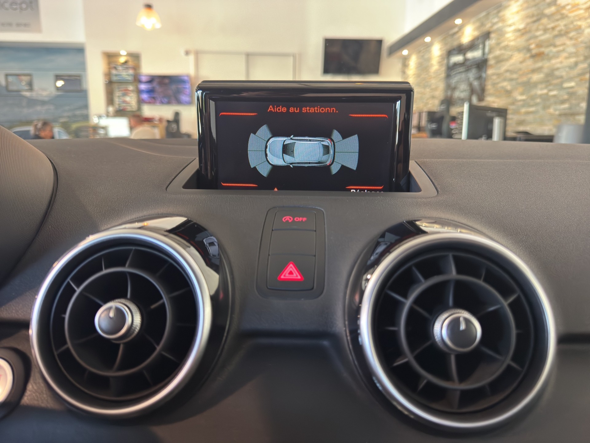 AUDI A1 1.0 TFSI Sport-image-19
