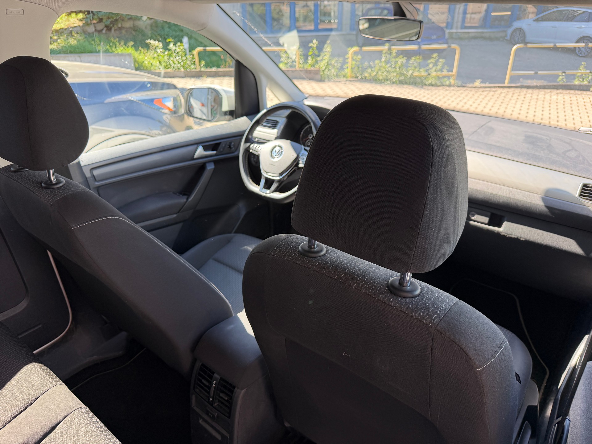 VW Caddy 2.0 TDI 102 Generat. Four DSG-image-10