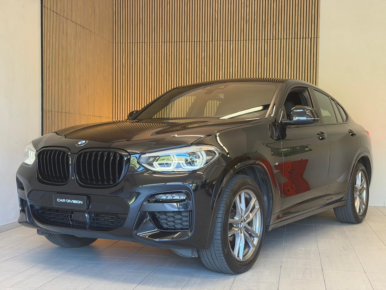 BMW X4 xDrive 20d M Sport Steptronic-showroom-element-1
