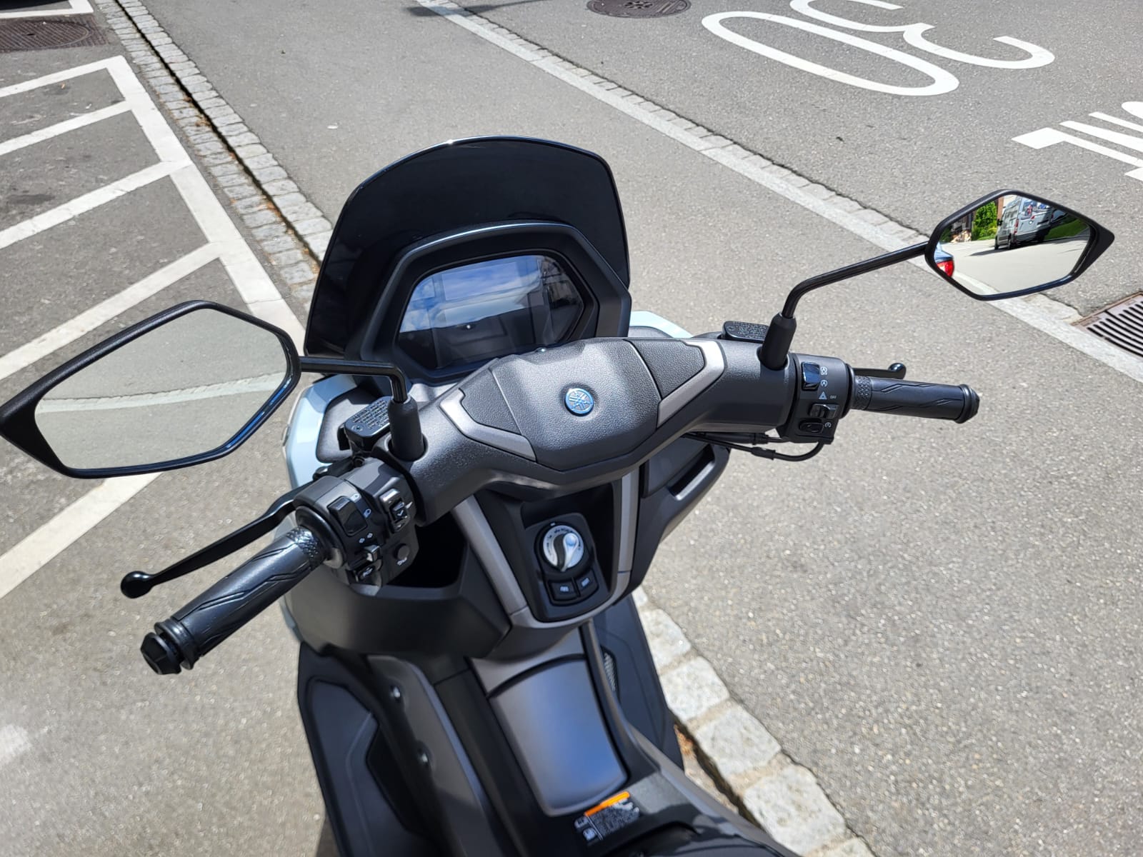 YAMAHA N-Max GPD 125-image-6