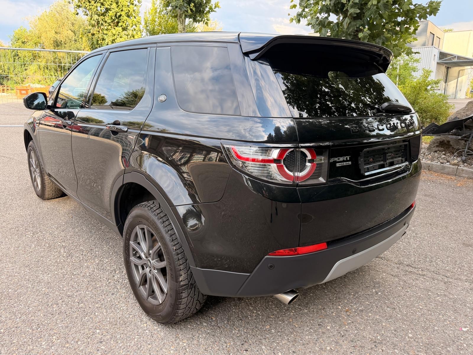 LAND ROVER Discovery Sport 2.0 Si4 HSE AT9-image-2